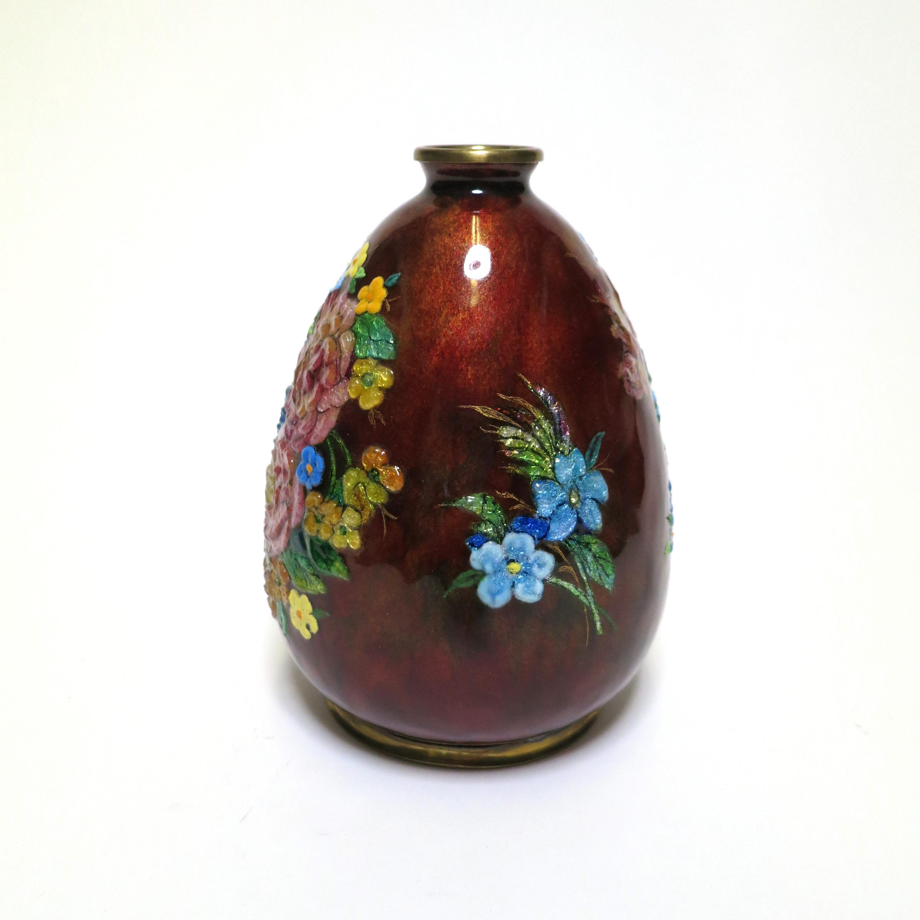 Small Vase with Flower Bouquets - Image 5 of 12
