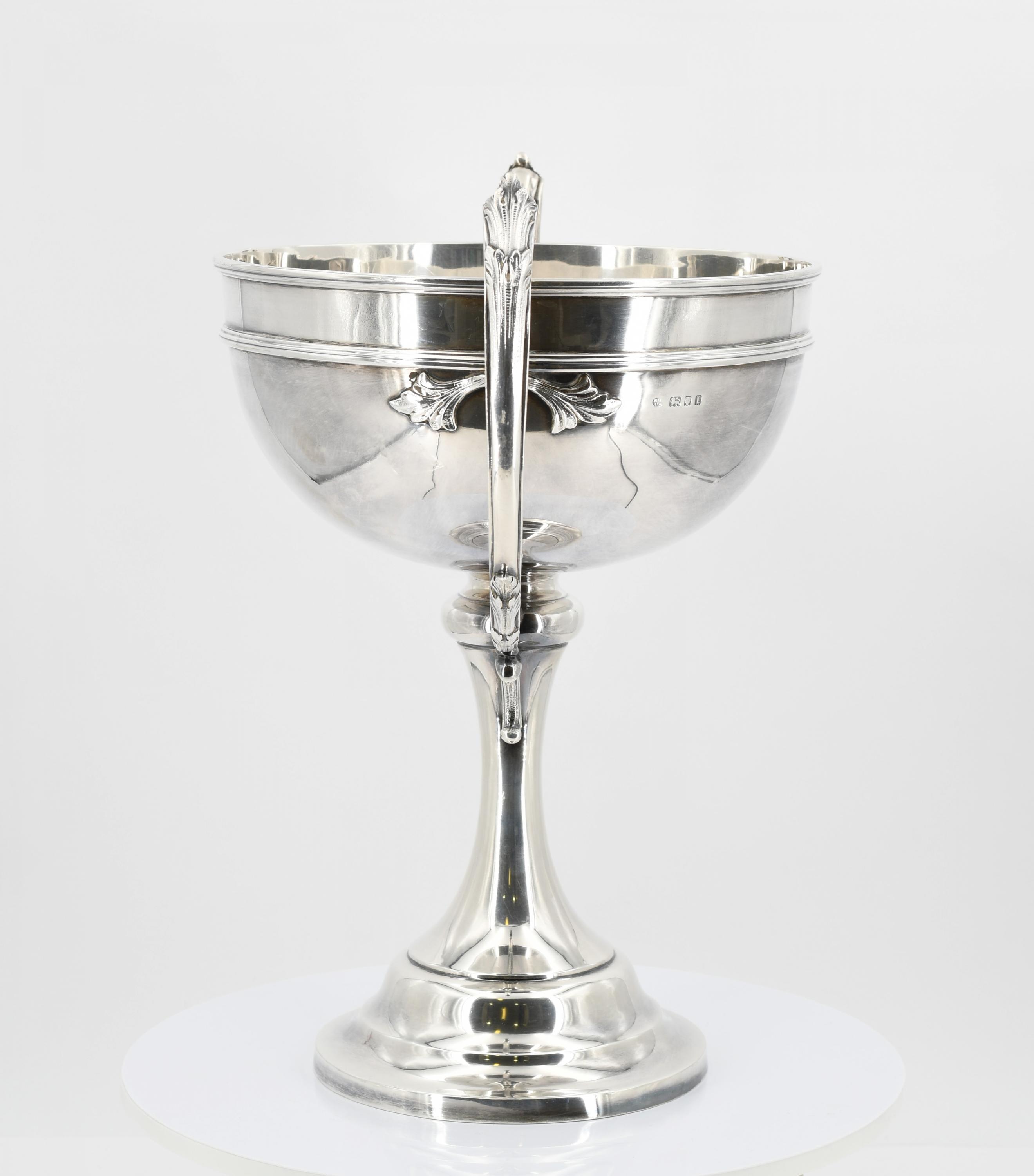 Large George V bowl with handles - Image 3 of 7
