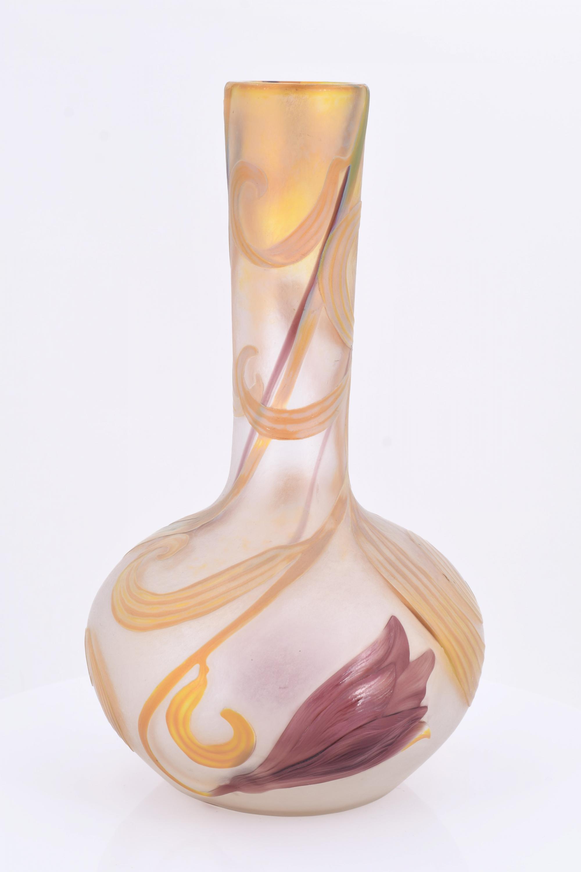 Vase with autumn crocus - Image 2 of 7