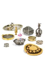 Set of 12 miniature objects