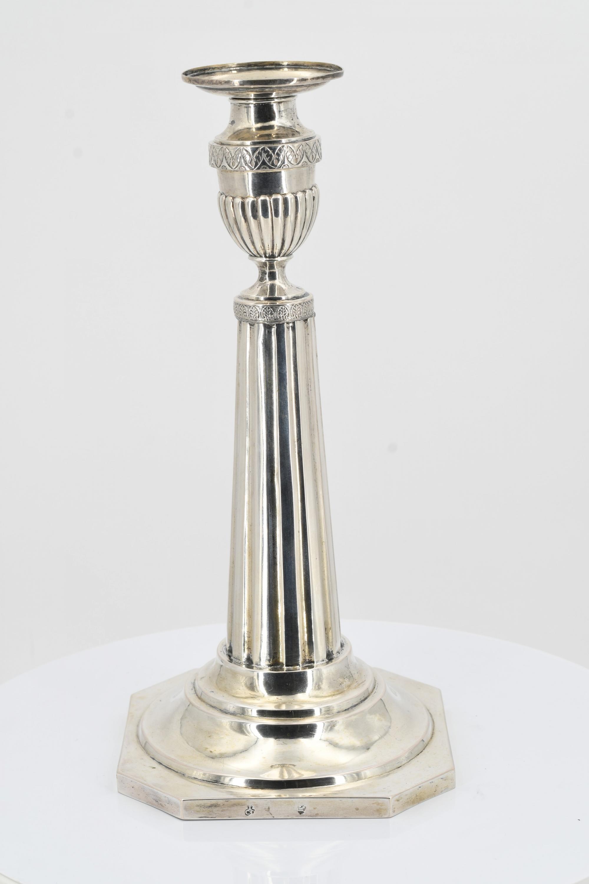 Pair of large candlesticks with fluted shafts - Image 11 of 12