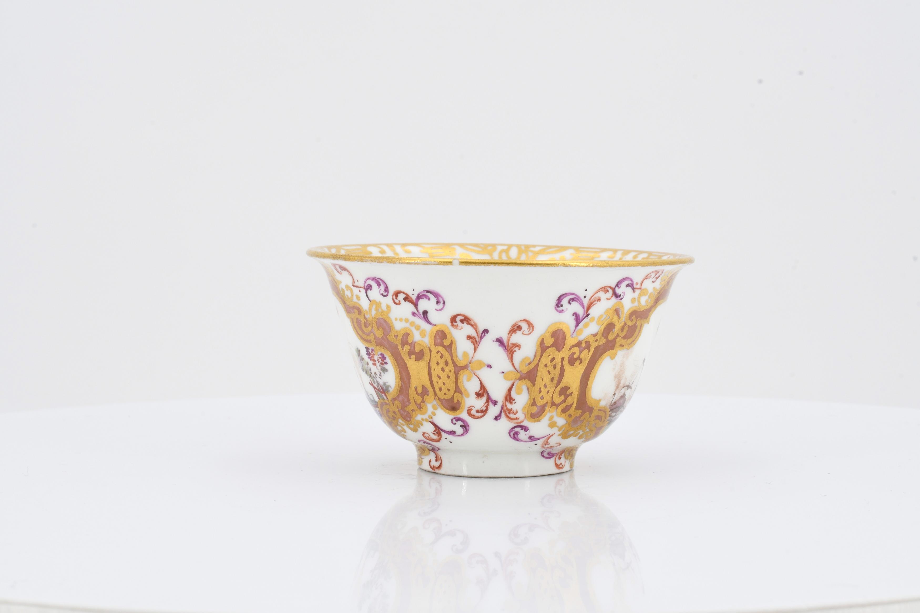 Tea bowl and saucer with chinoiseries - Image 10 of 10