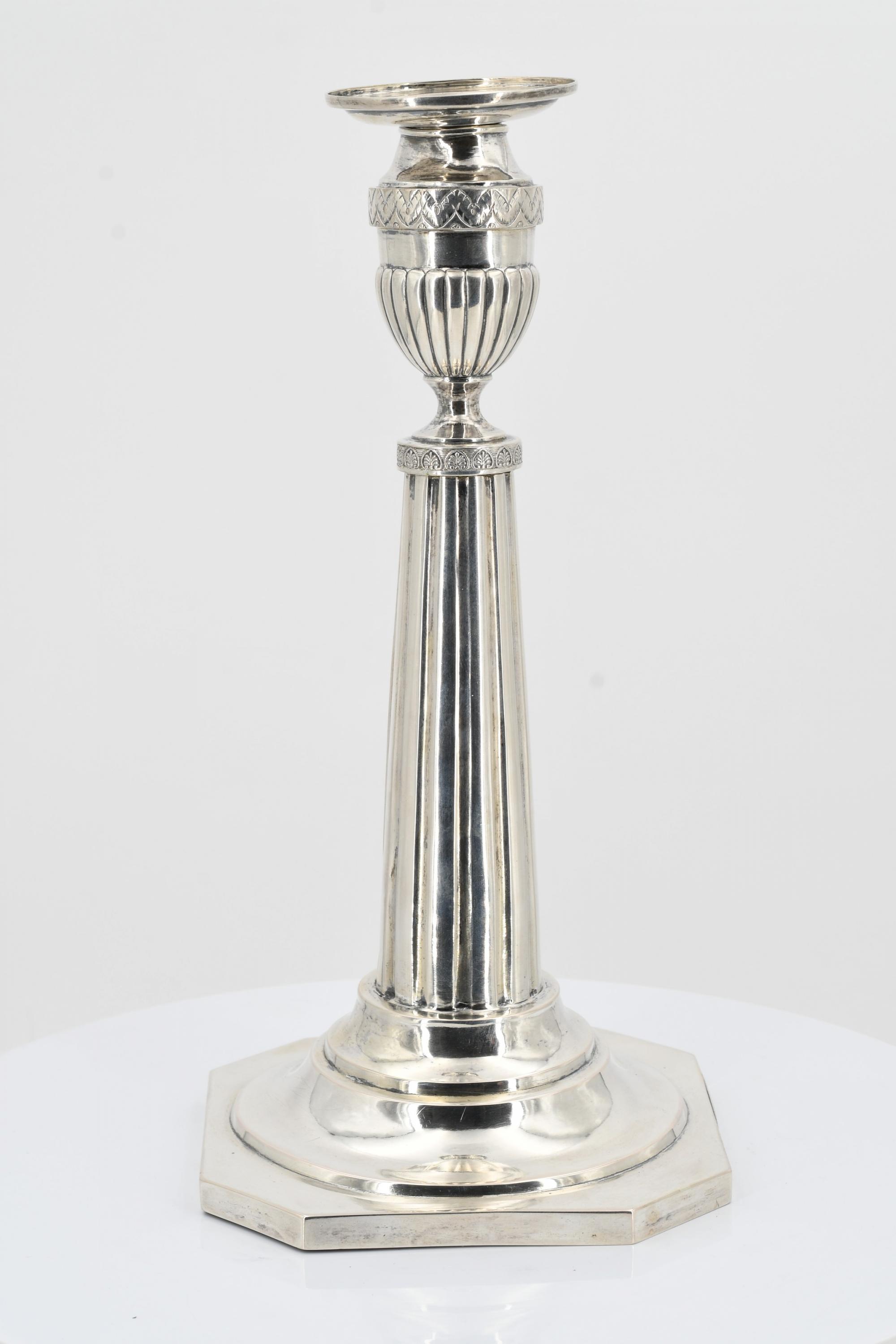 Pair of large candlesticks with fluted shafts - Image 2 of 12