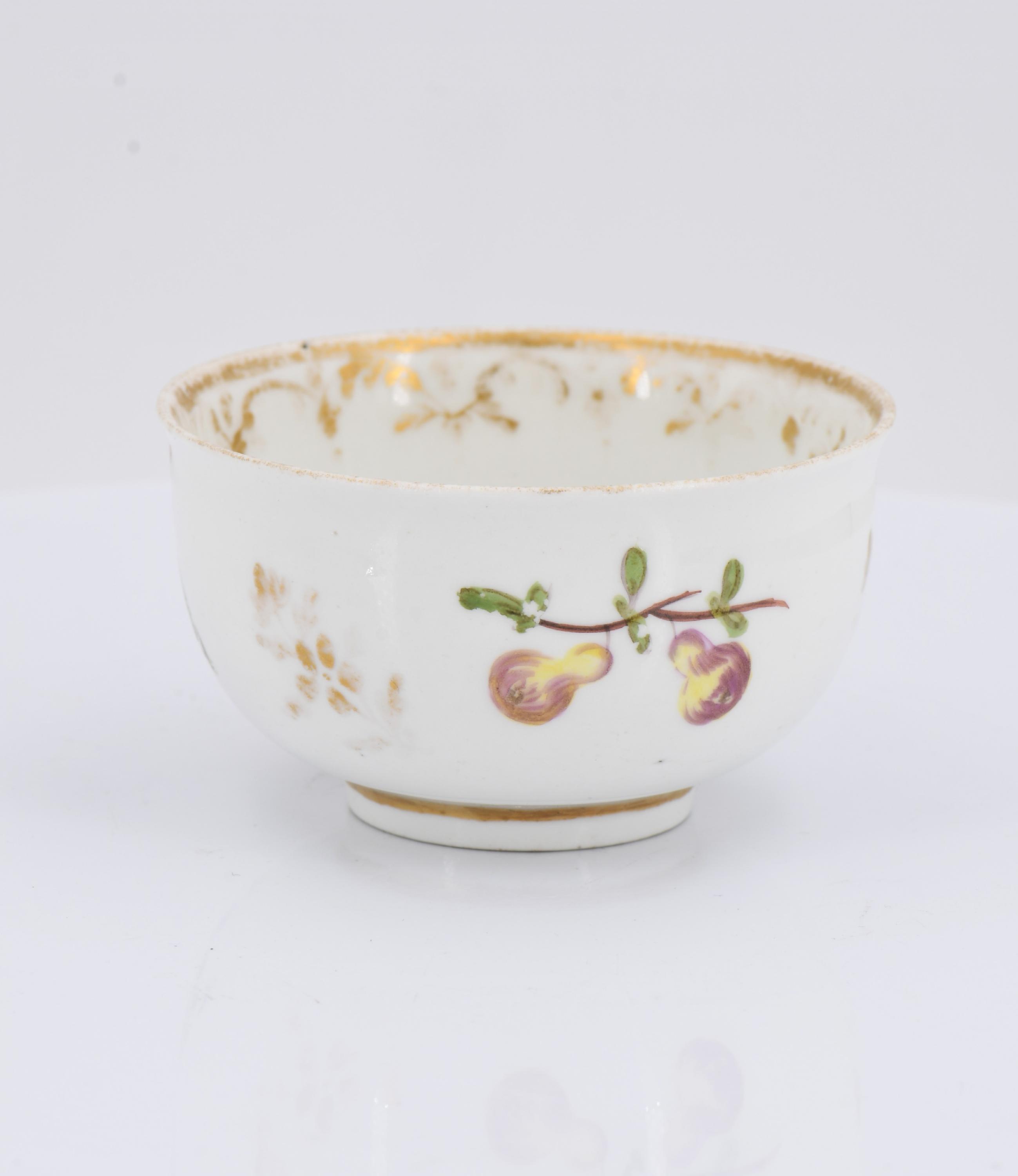 Four tea bowls with fruits and birds - Image 11 of 19