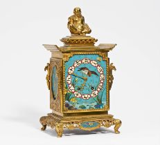 Pendulum clock with heron décor