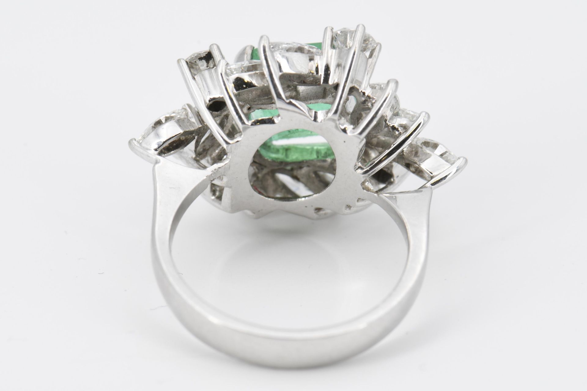 Emerald-Diamond-Ring - Image 4 of 7