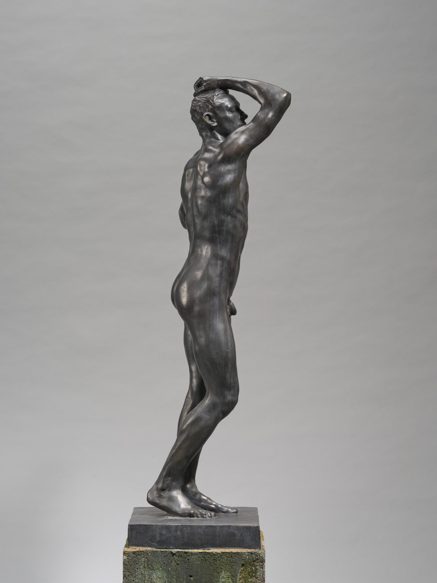 Auguste René Francois Rodin: Das Eherne Zeitalter - Bild 4 aus 13