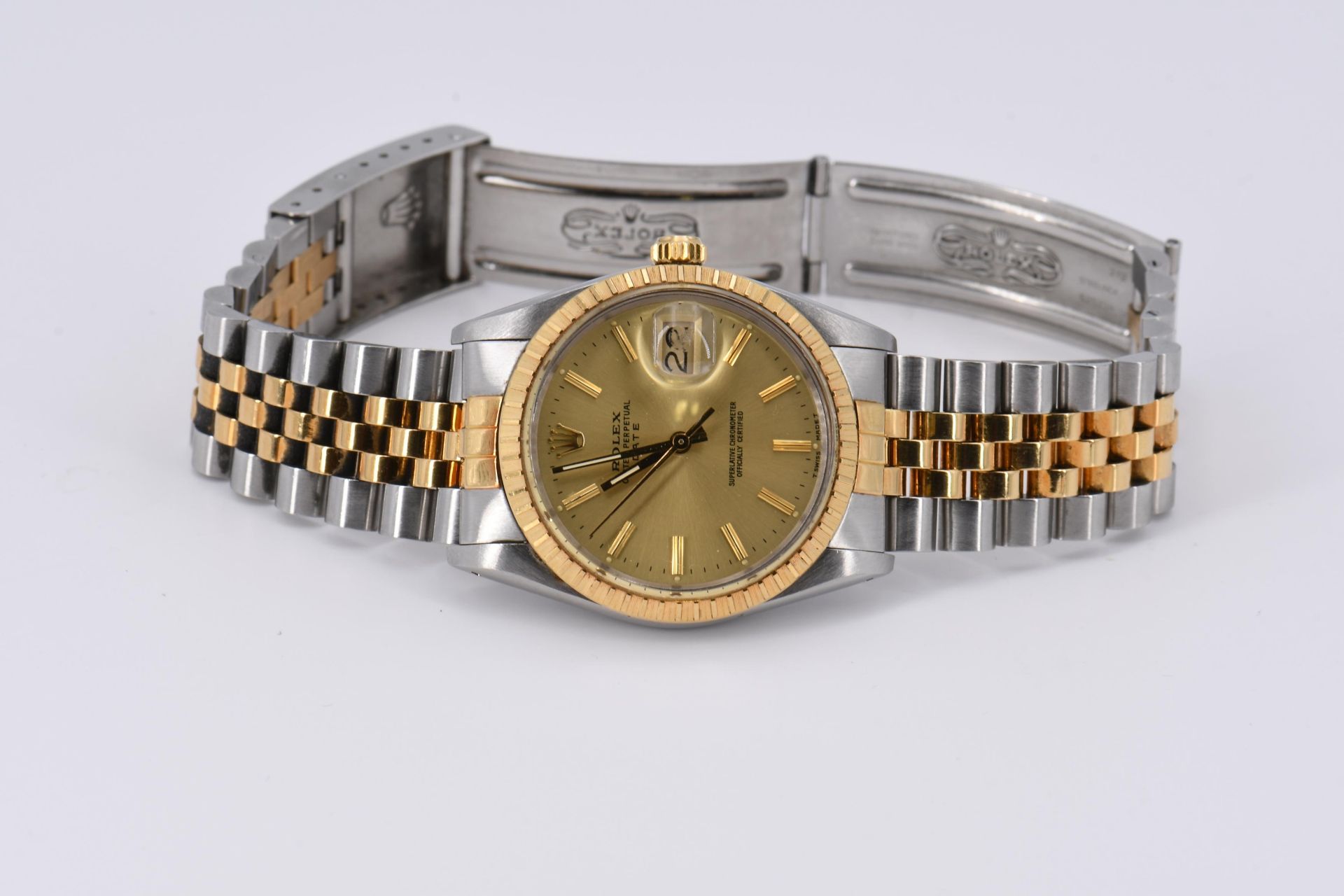 Rolex: Date - Image 2 of 8