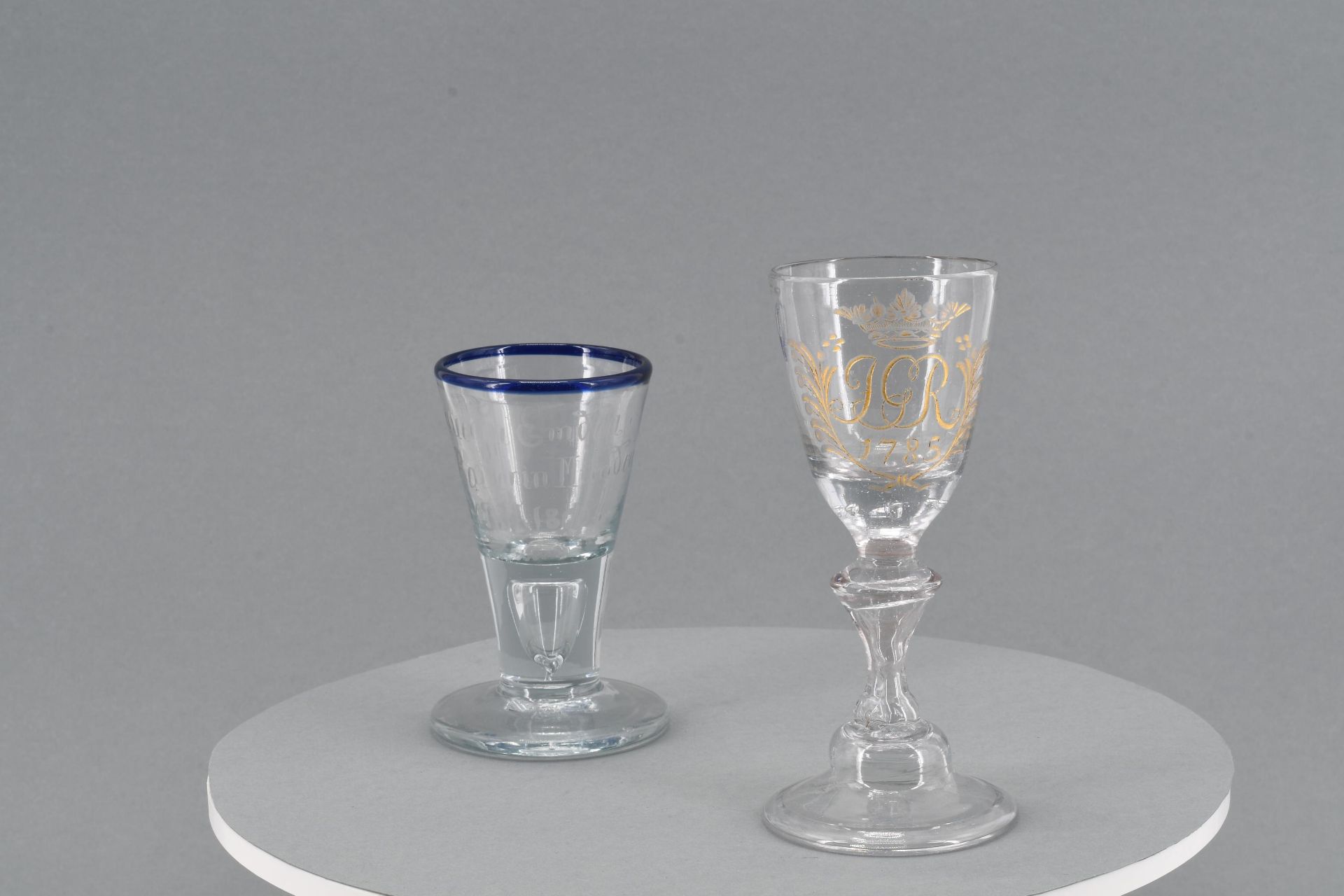 Goblet with monogram and schnapps glass with blue rim - Image 3 of 15