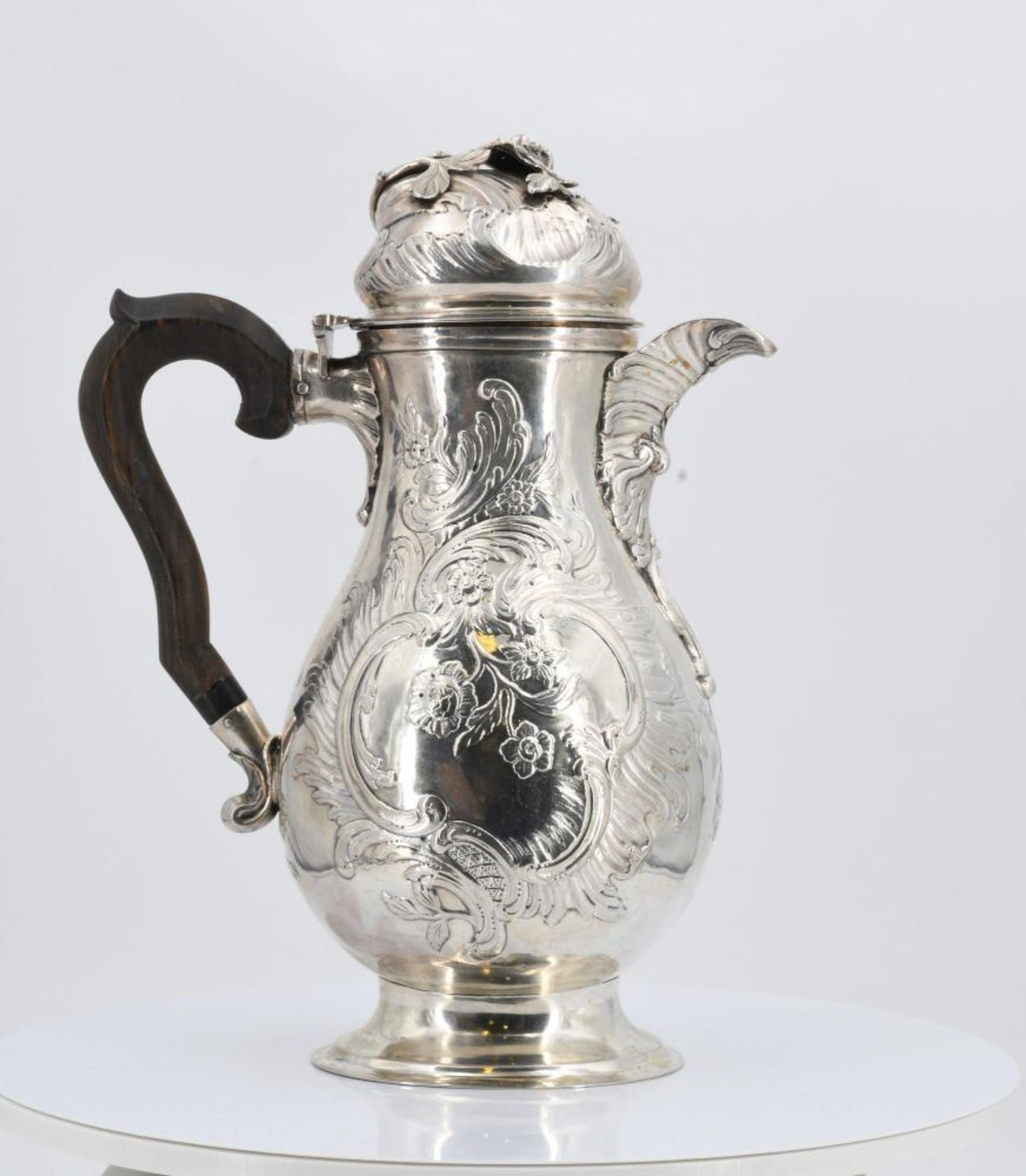 Large Rococo coffee pot - Image 4 of 7