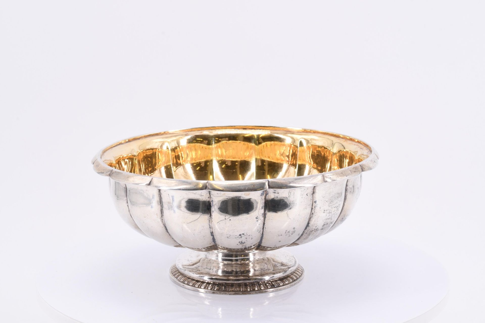 Round lidded bowl - Image 2 of 6