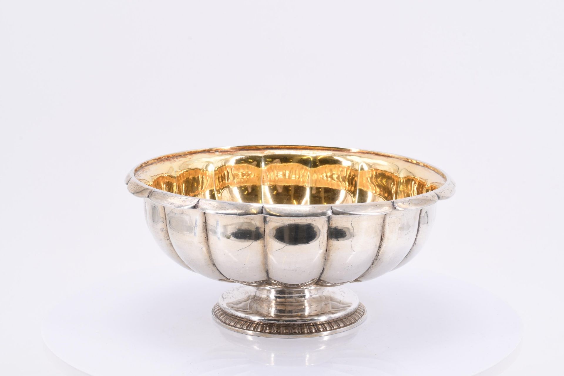 Round lidded bowl - Image 4 of 6