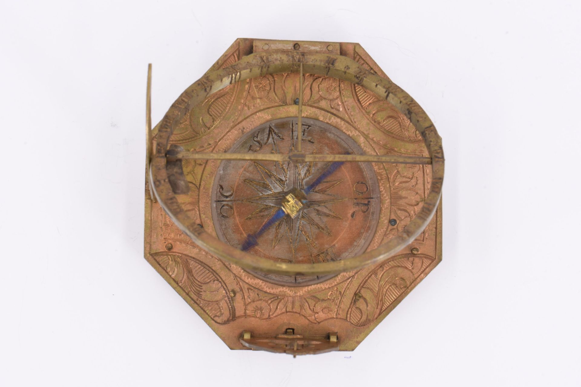 Equatorial pocket sundial - Image 5 of 5