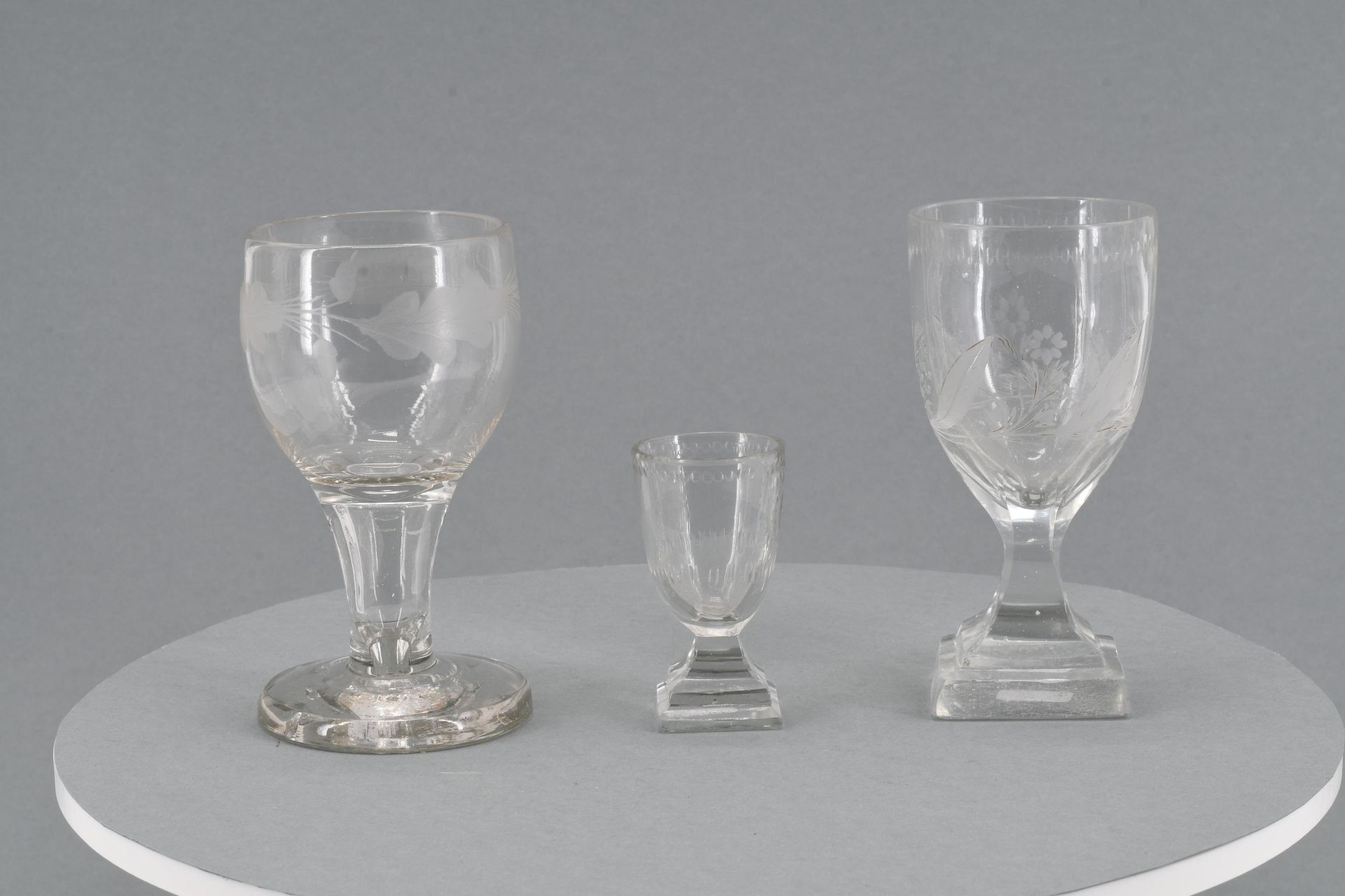 Goblet with monogram and schnapps glass with blue rim - Image 9 of 15