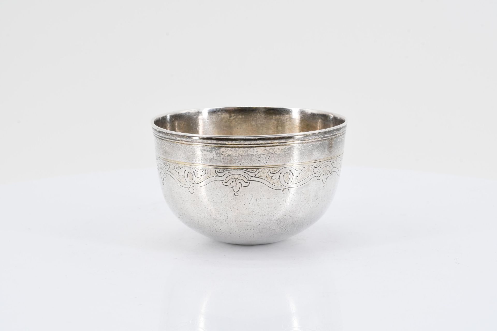 Cup with Lambrequin - Image 7 of 7