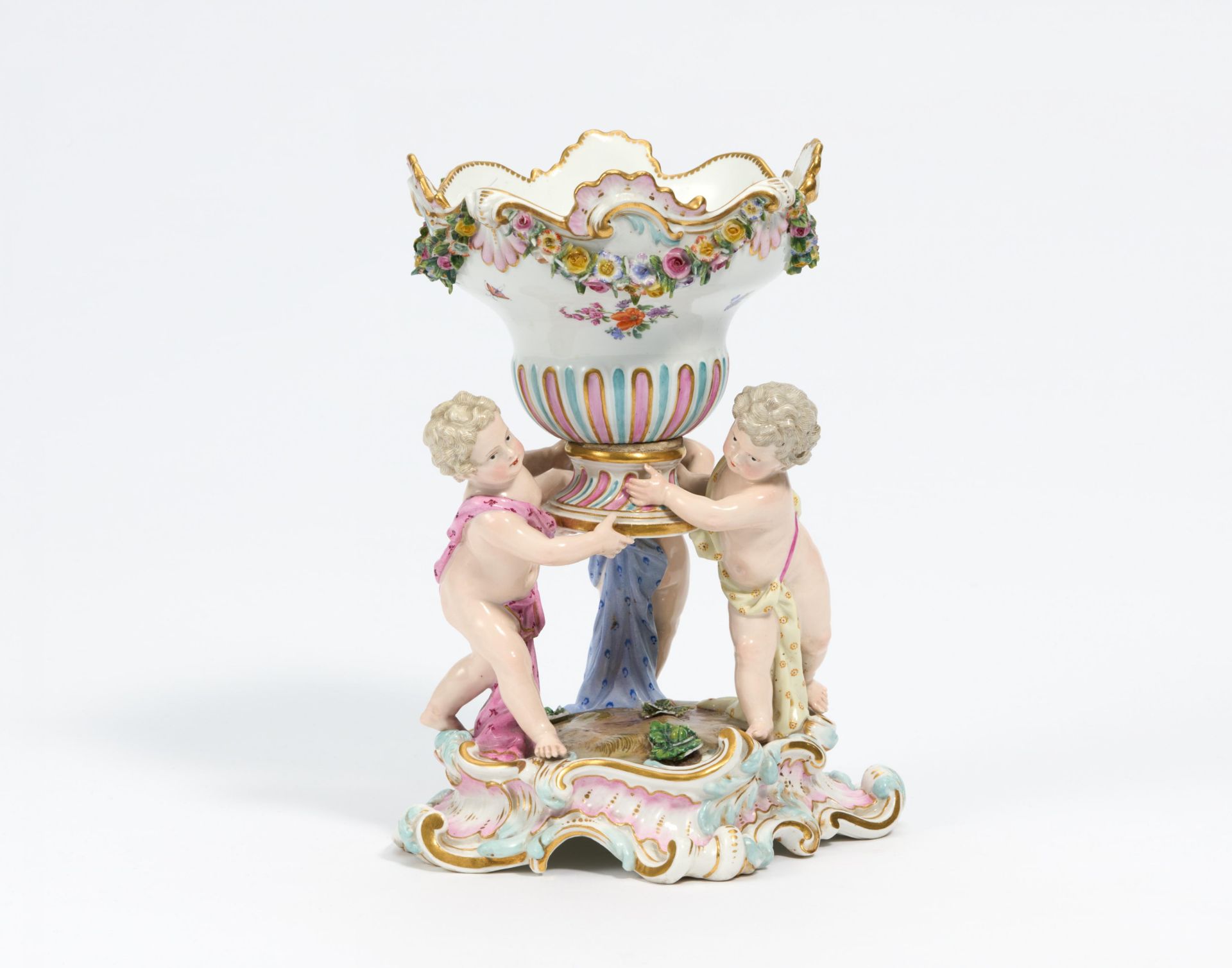 Small footed bowl with cupids