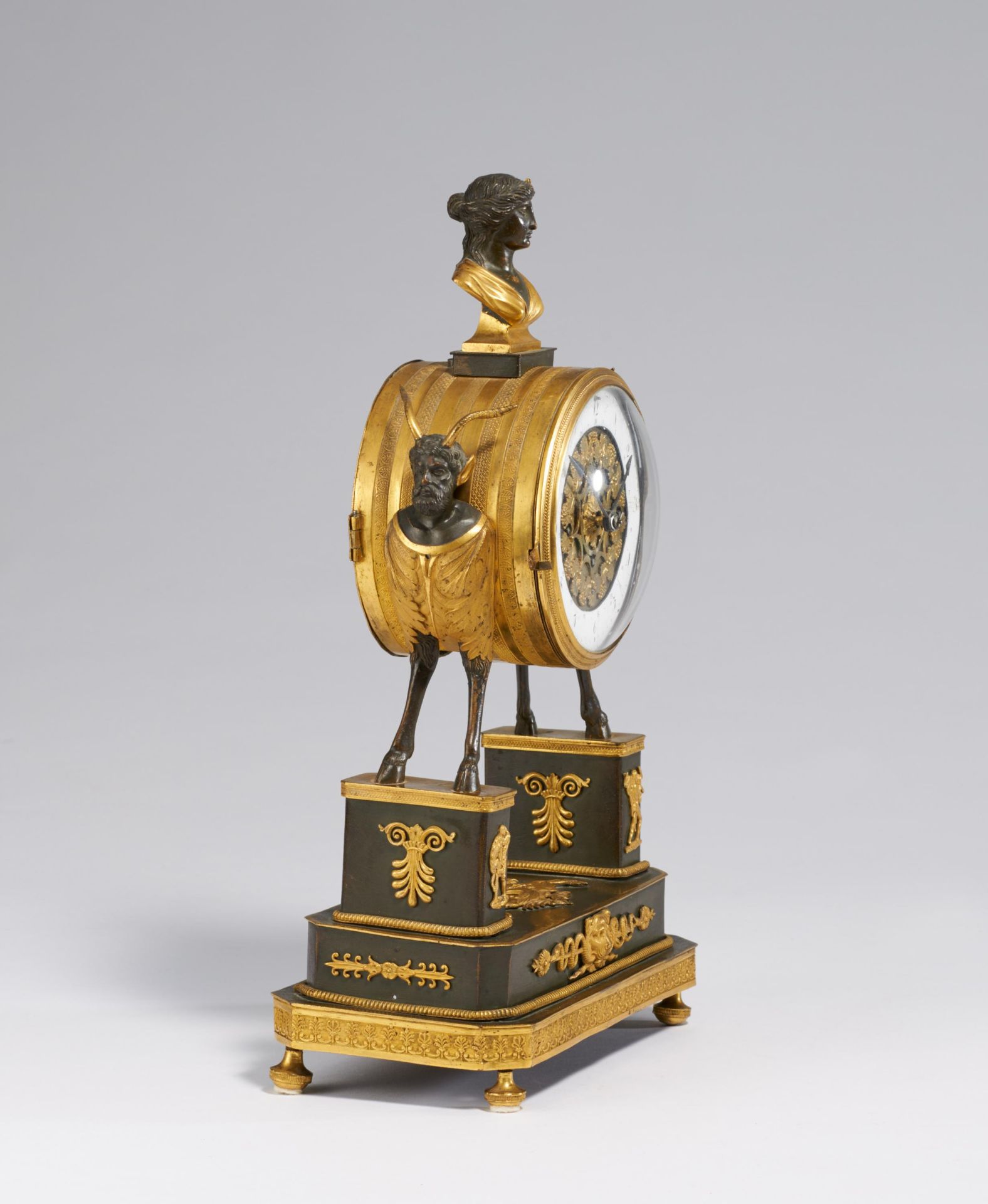 Table clock with satyrs and bust of Diana - Image 4 of 4