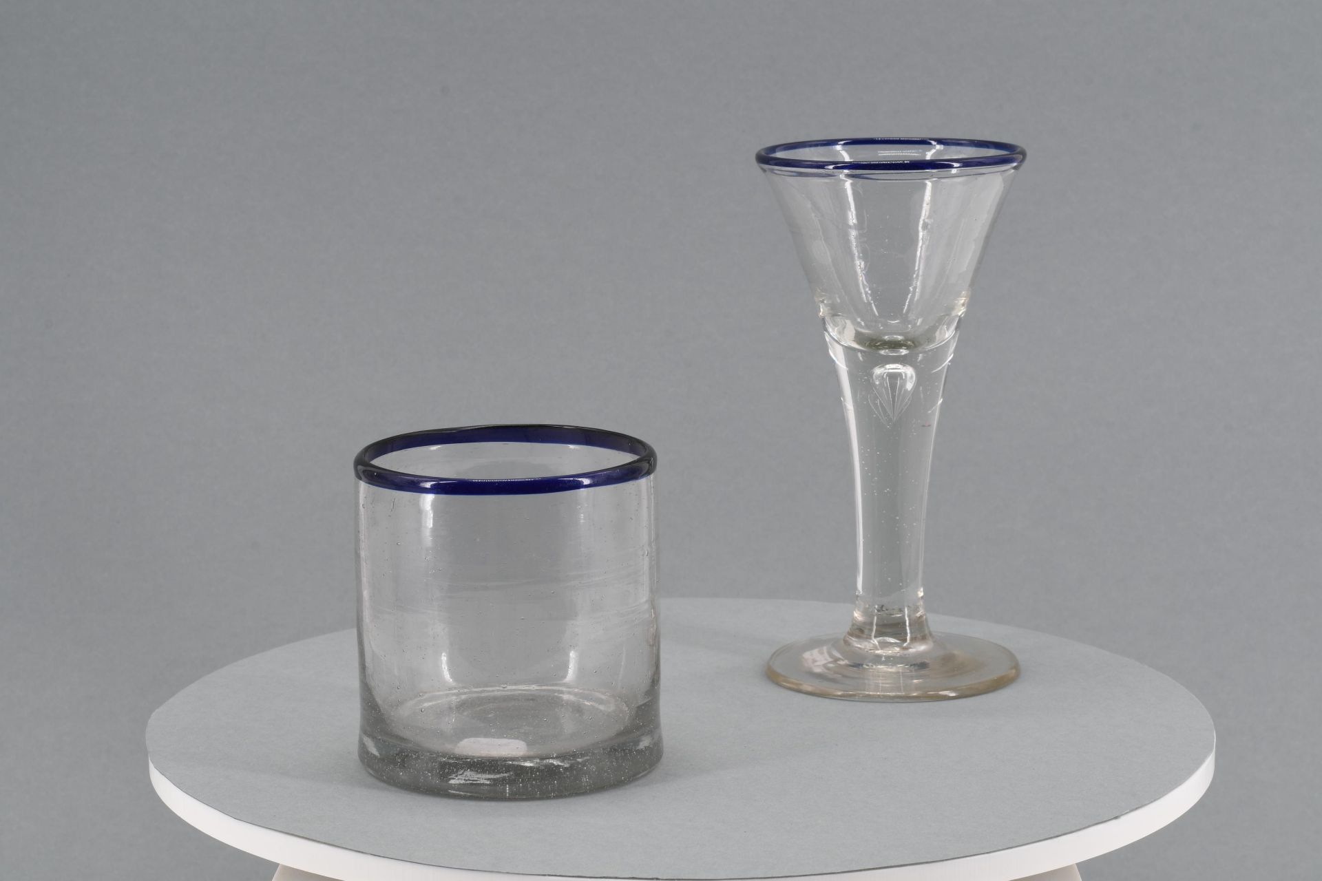 Two glasses with blue rim - Image 4 of 6