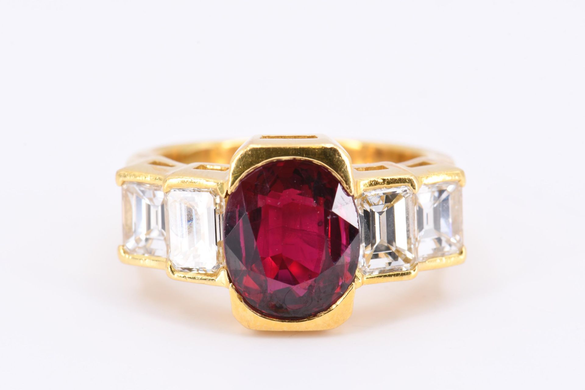 Ruby Diamond Set: Ring and Earrings - Image 6 of 12