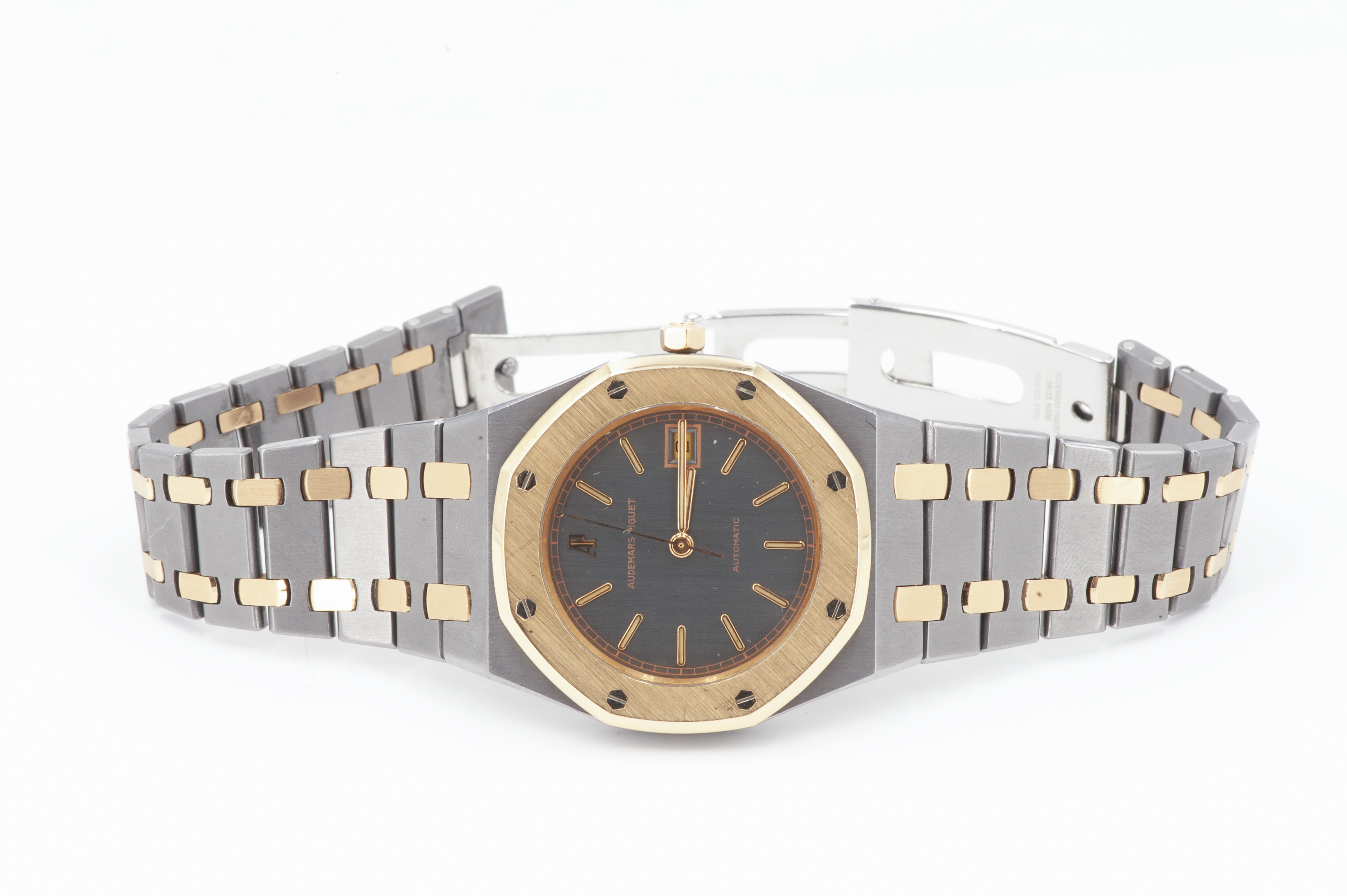 Audemars Piguet: Royal Oak - Image 2 of 7