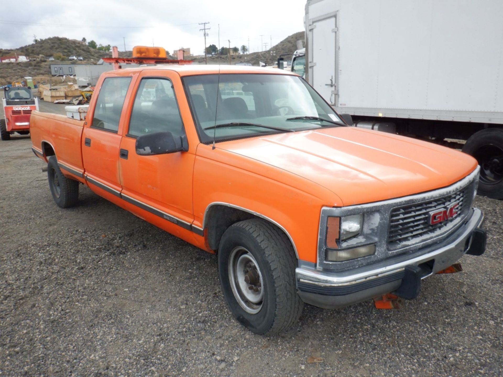 GMC SL Crew Cab Pickup, - Image 2 of 22