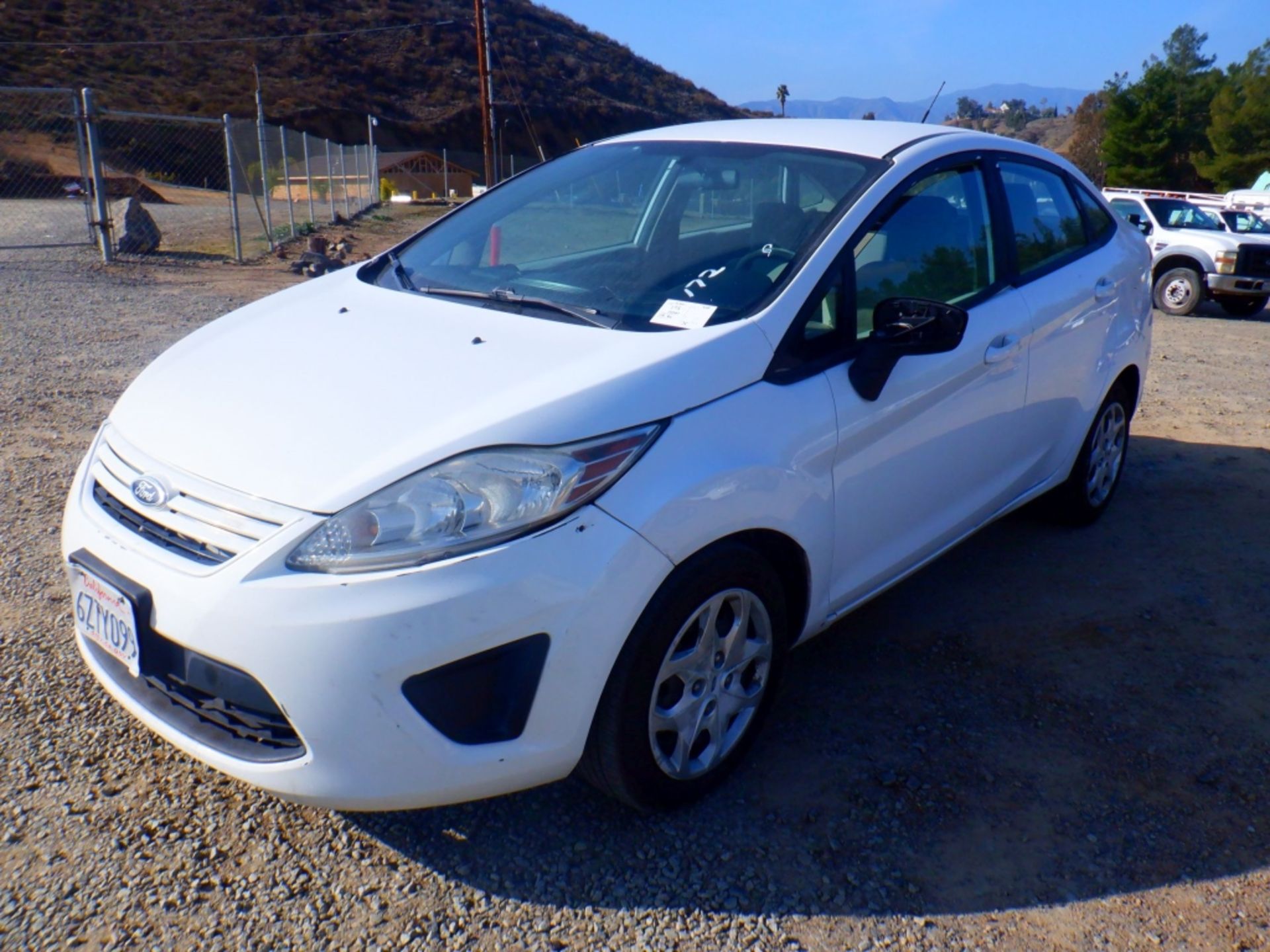 2013 Ford Fiesta Sedan,