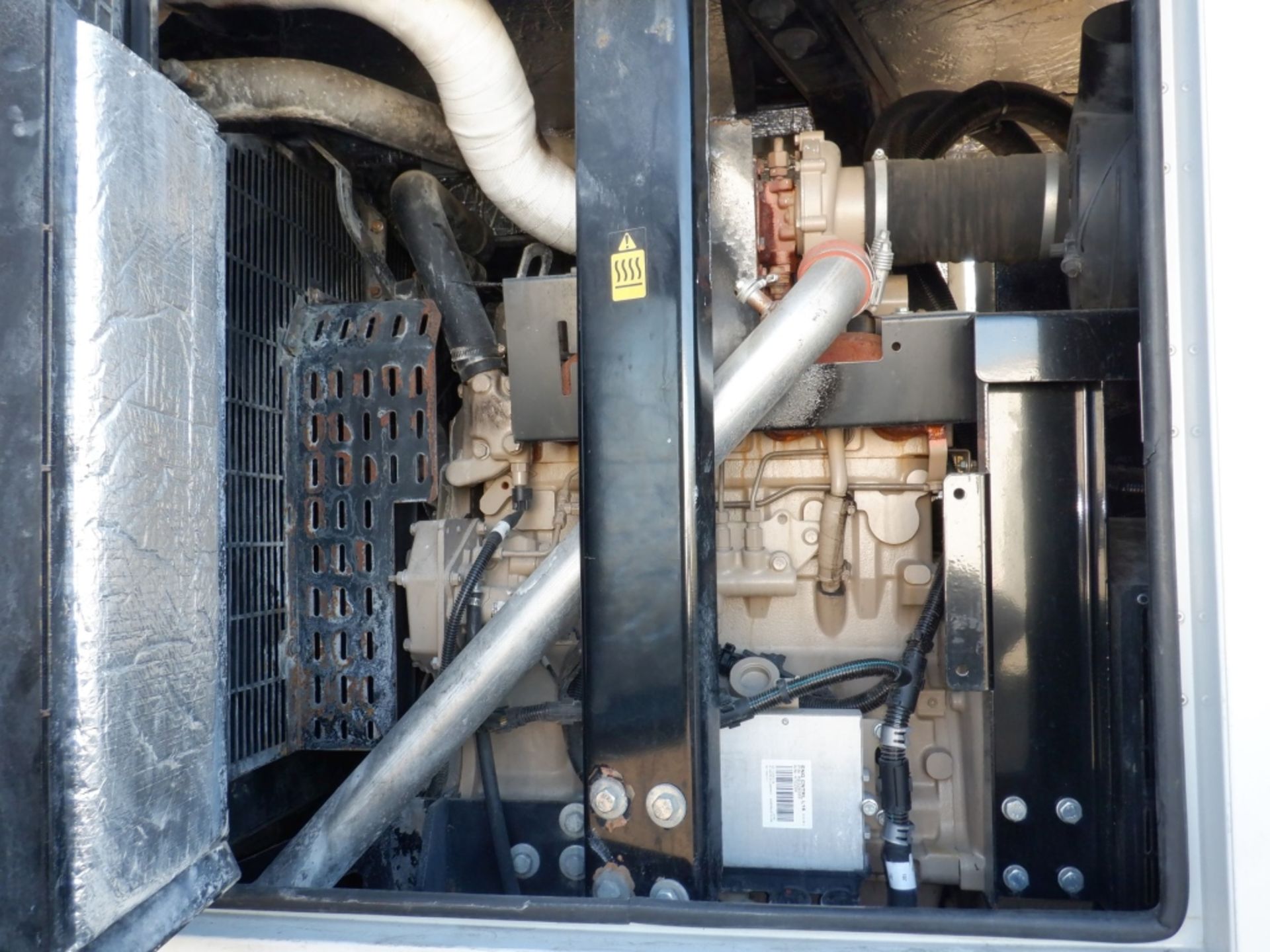 2014 HiPower Airgas HRJW145T6 96 KVA Generator, - Image 6 of 13