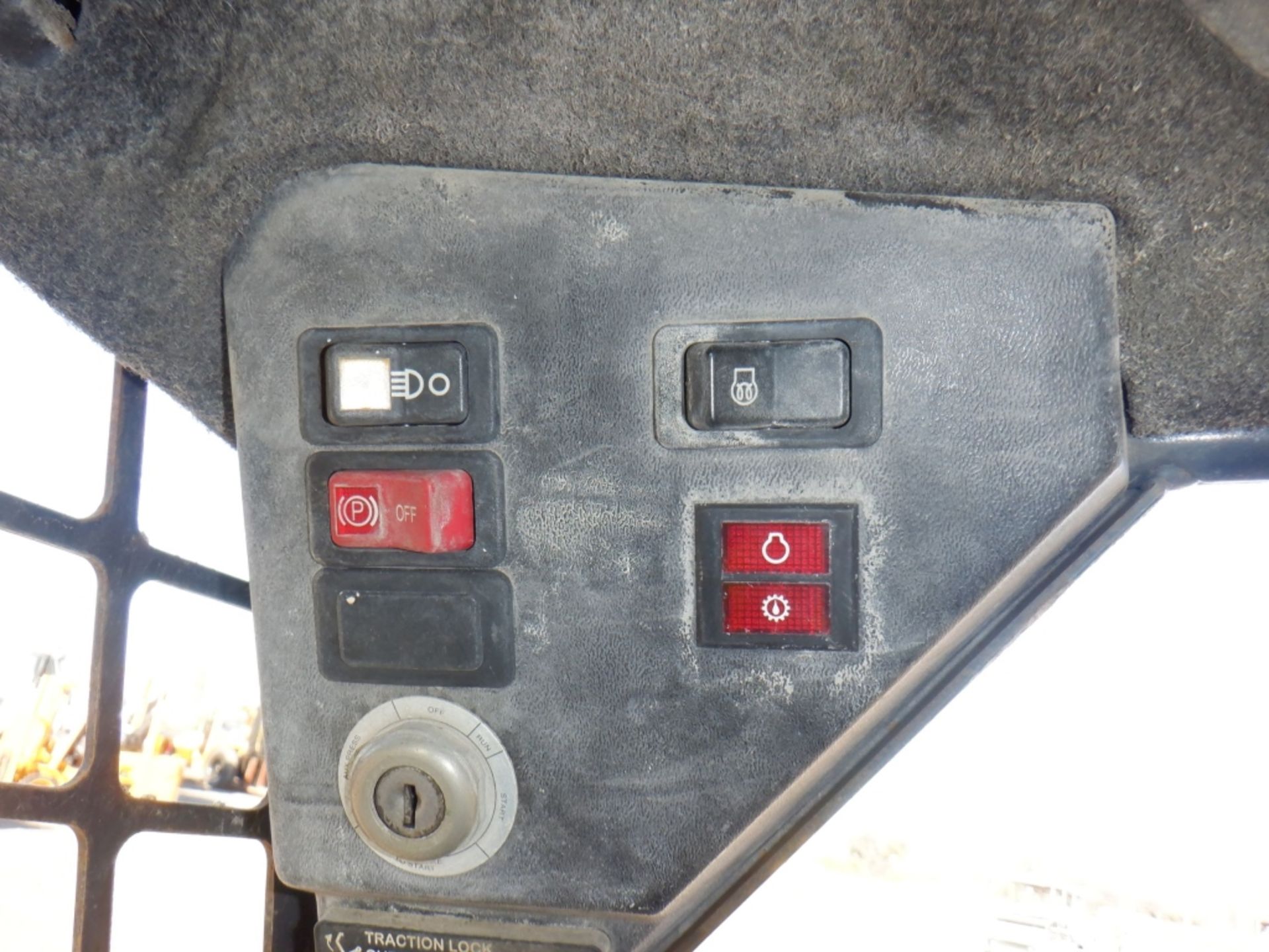 2004 Bobcat 553 F Series Skid Steer Loader, - Image 8 of 11