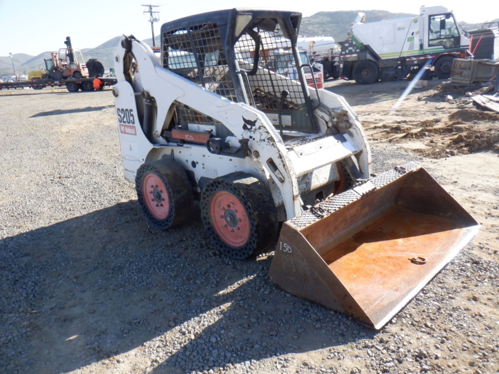 2006 Bobcat S205 Skid Steer Loader, - Image 2 of 16