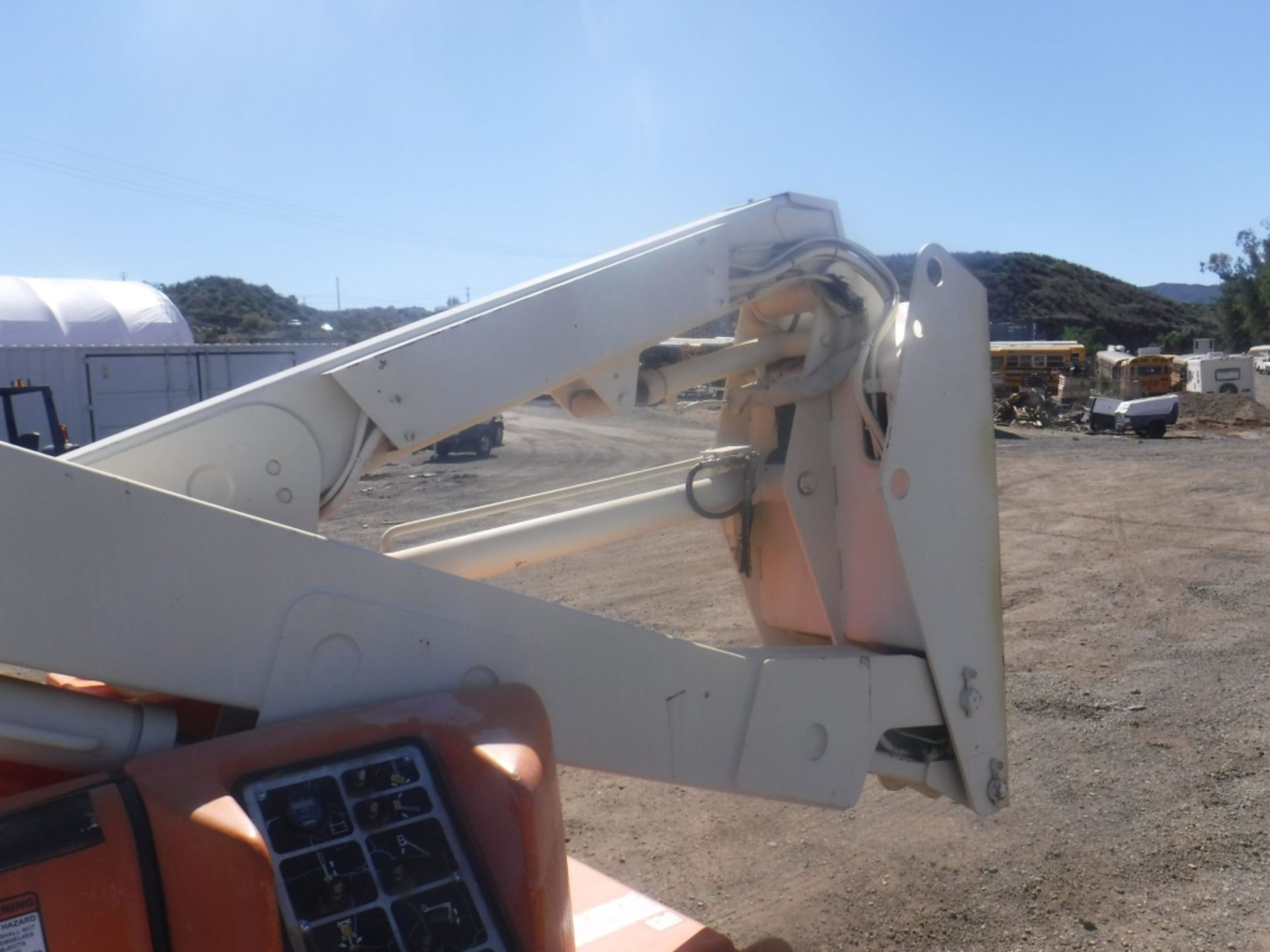 JLG 35 Articulated Boom Lift, - Image 21 of 25