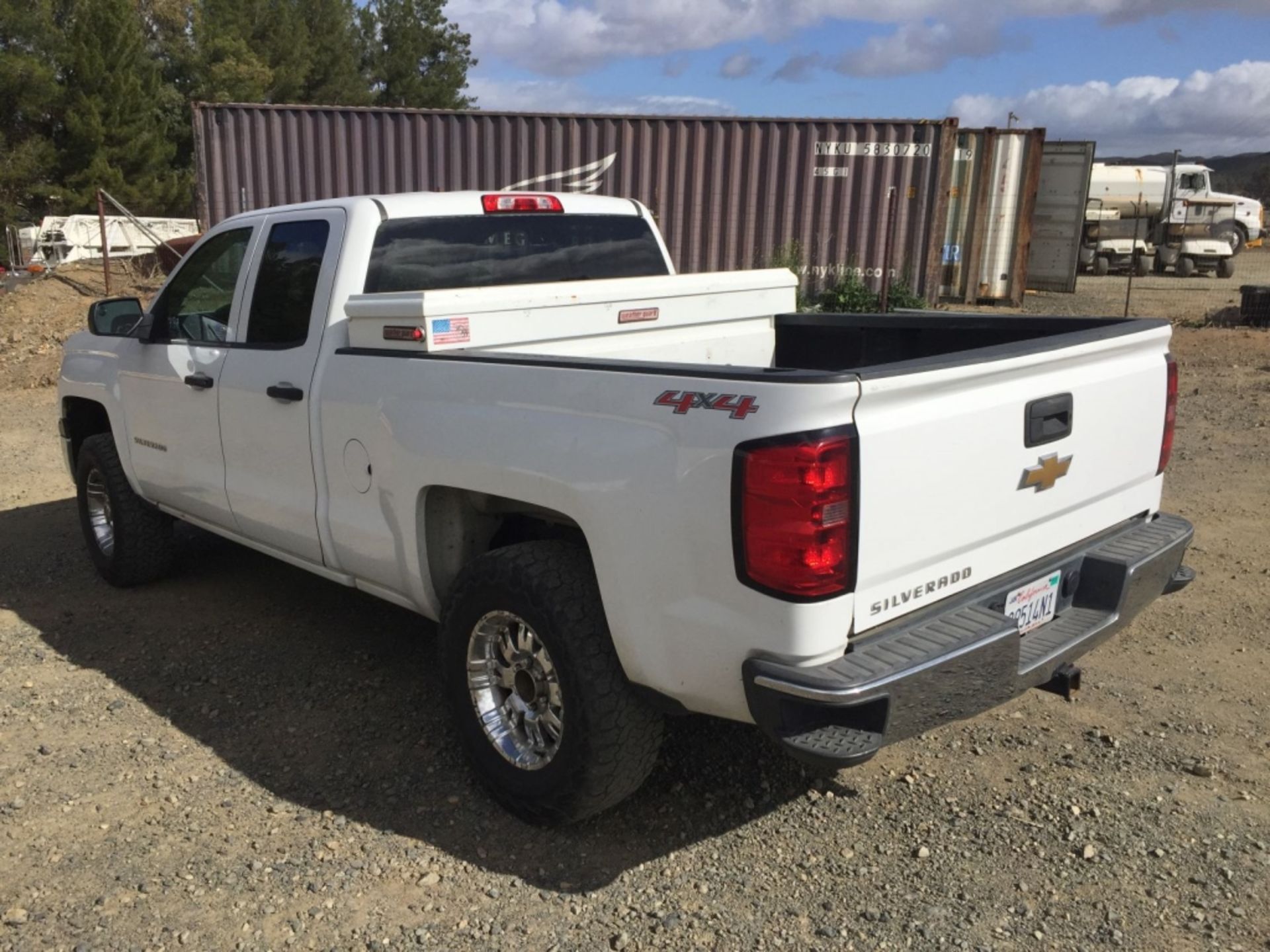 2014 Chevrolet Silverado Crew Cab Pickup, - Image 5 of 40