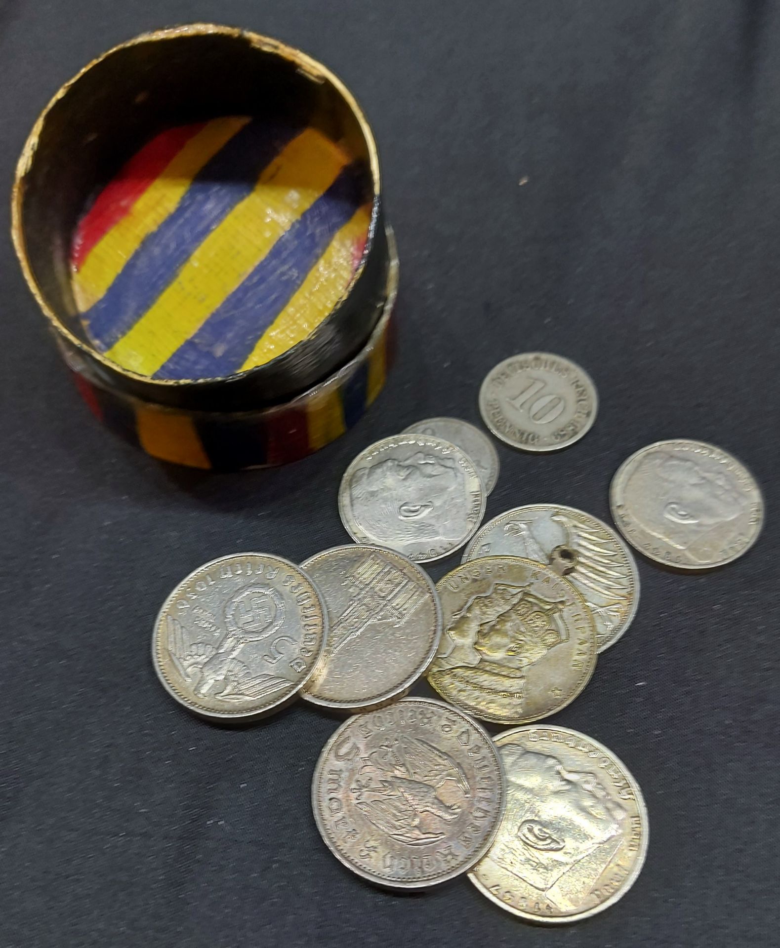 Eine Dose voller alter Münzen u.a. 2.WK, DR, Silber