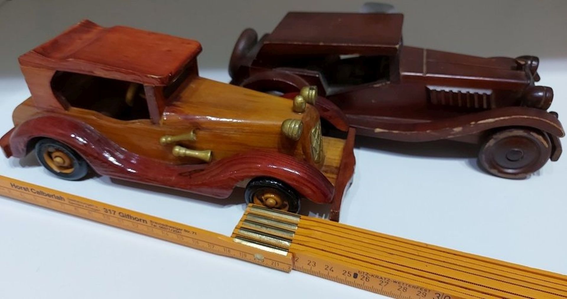 2 schöne Holzauto, Modellauto, Oldtimer, Sammlerstück - Bild 3 aus 5