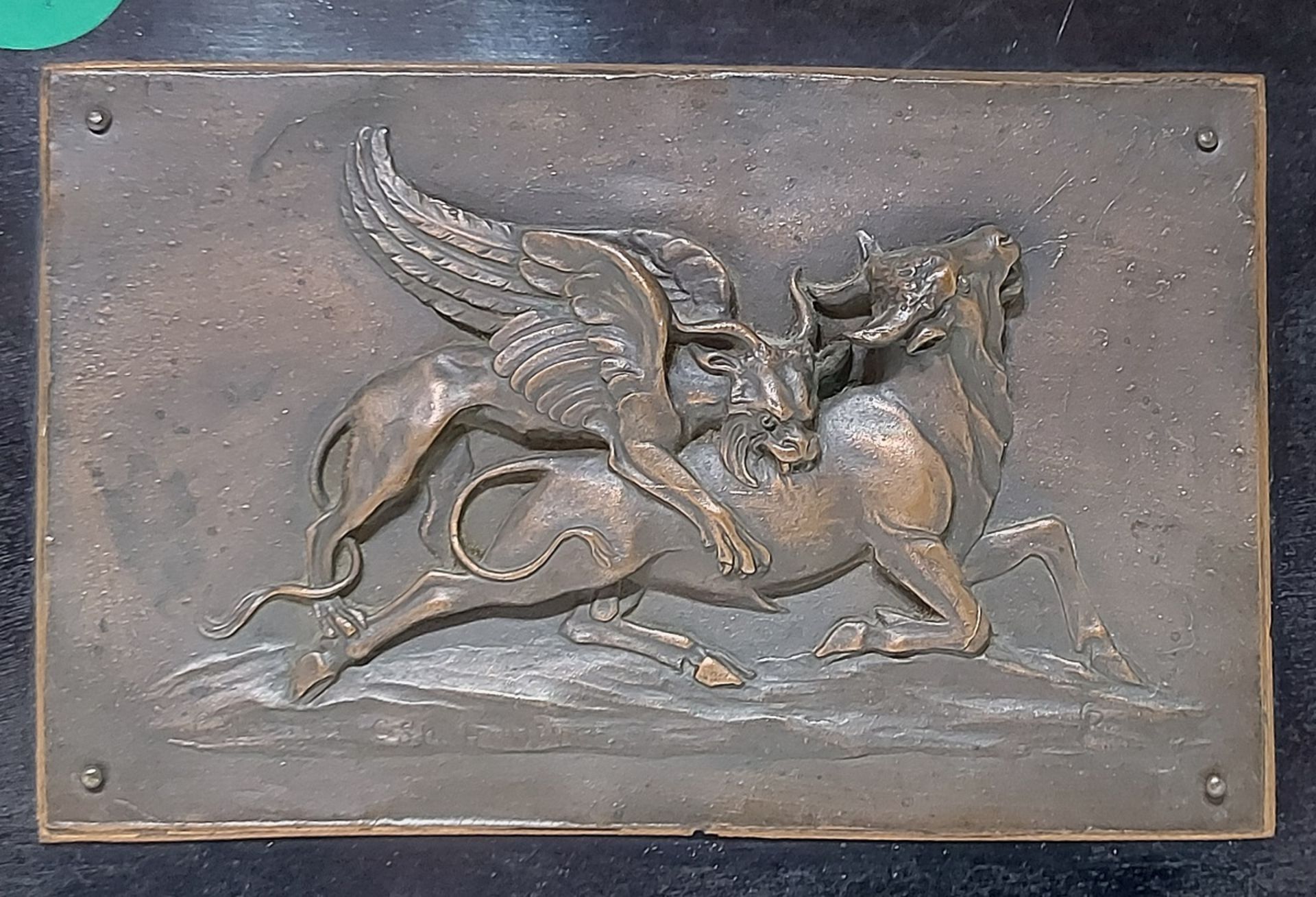 Antikes Bronze Reliefbild Markuslöwe auf Stier - Bild 8 aus 8