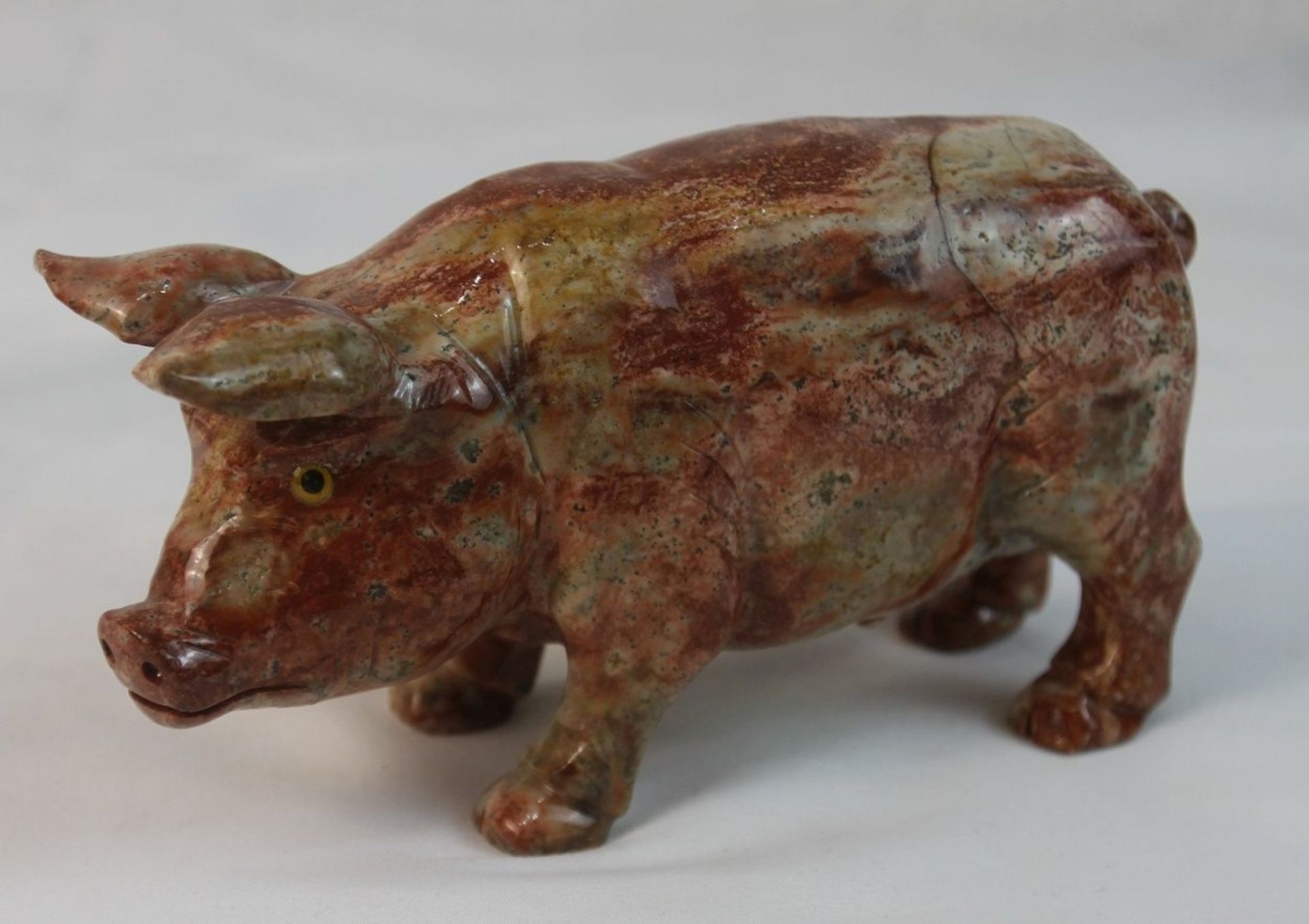Schwein aus Mamor Skulptur Glücksschwein
