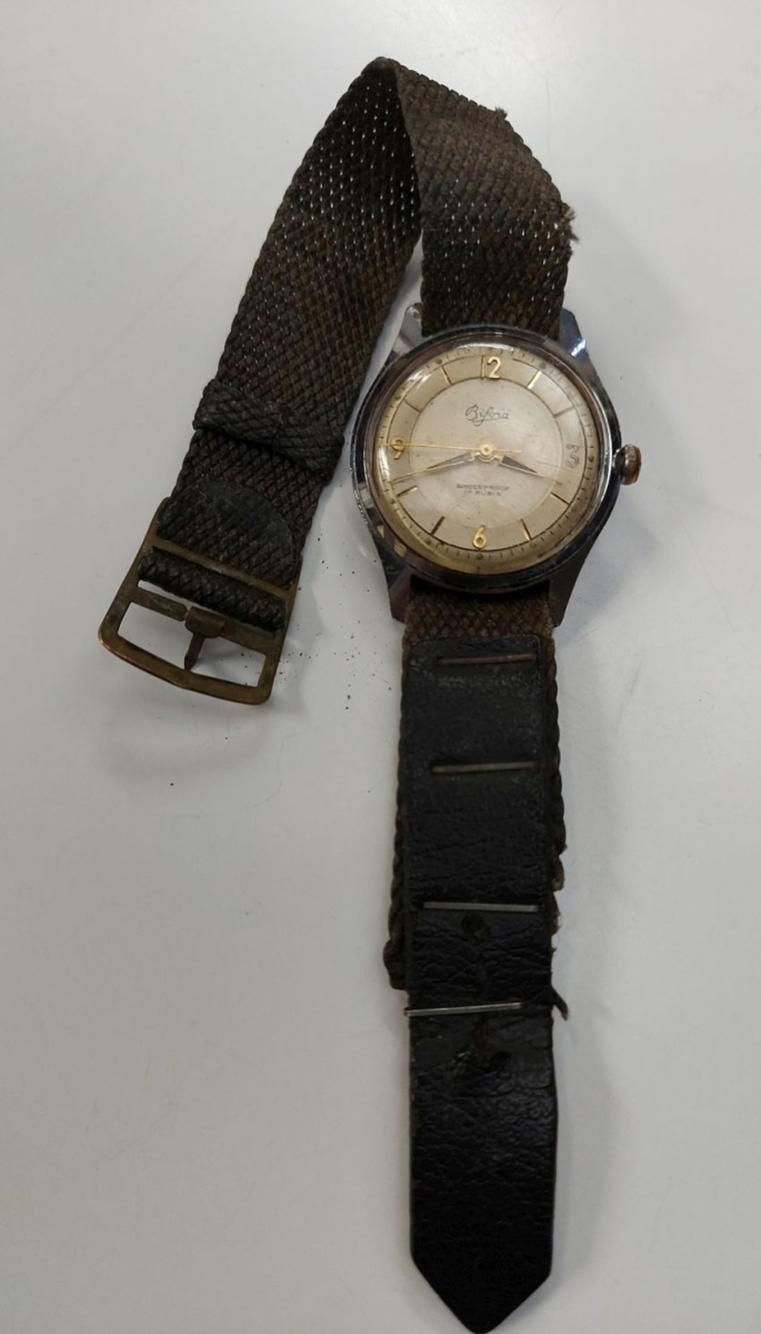 Für den Tierschutzverein Gifhorn: Alte Uhr Bifora Handaufzug 60er Jahre - Bild 3 aus 3
