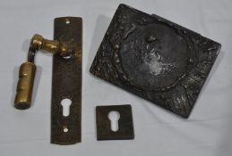 Massive handgefertigte Bronze Drücker Garnitur