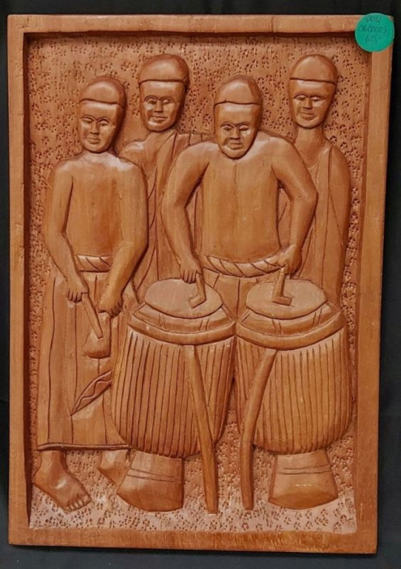 Afrikanisches Wandbild geschnitzt " Vier Menschen mit Trommel" - Bild 2 aus 2