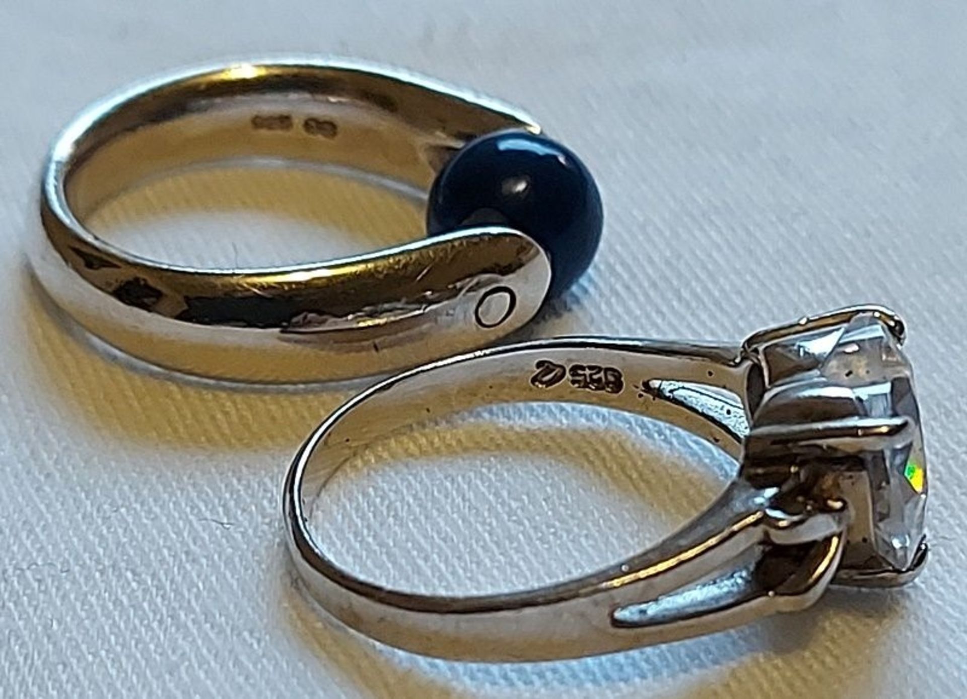 2 alte Ringe 925er Silber 1x mit blauer Kugel 1 x mit Herz - Bild 3 aus 5