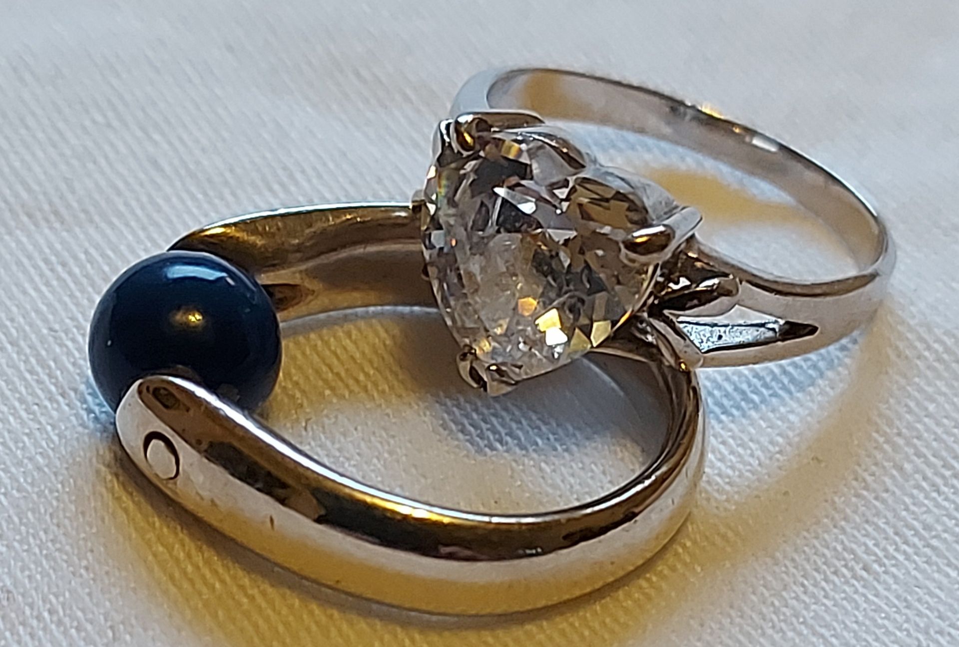 2 alte Ringe 925er Silber 1x mit blauer Kugel 1 x mit Herz - Bild 5 aus 5