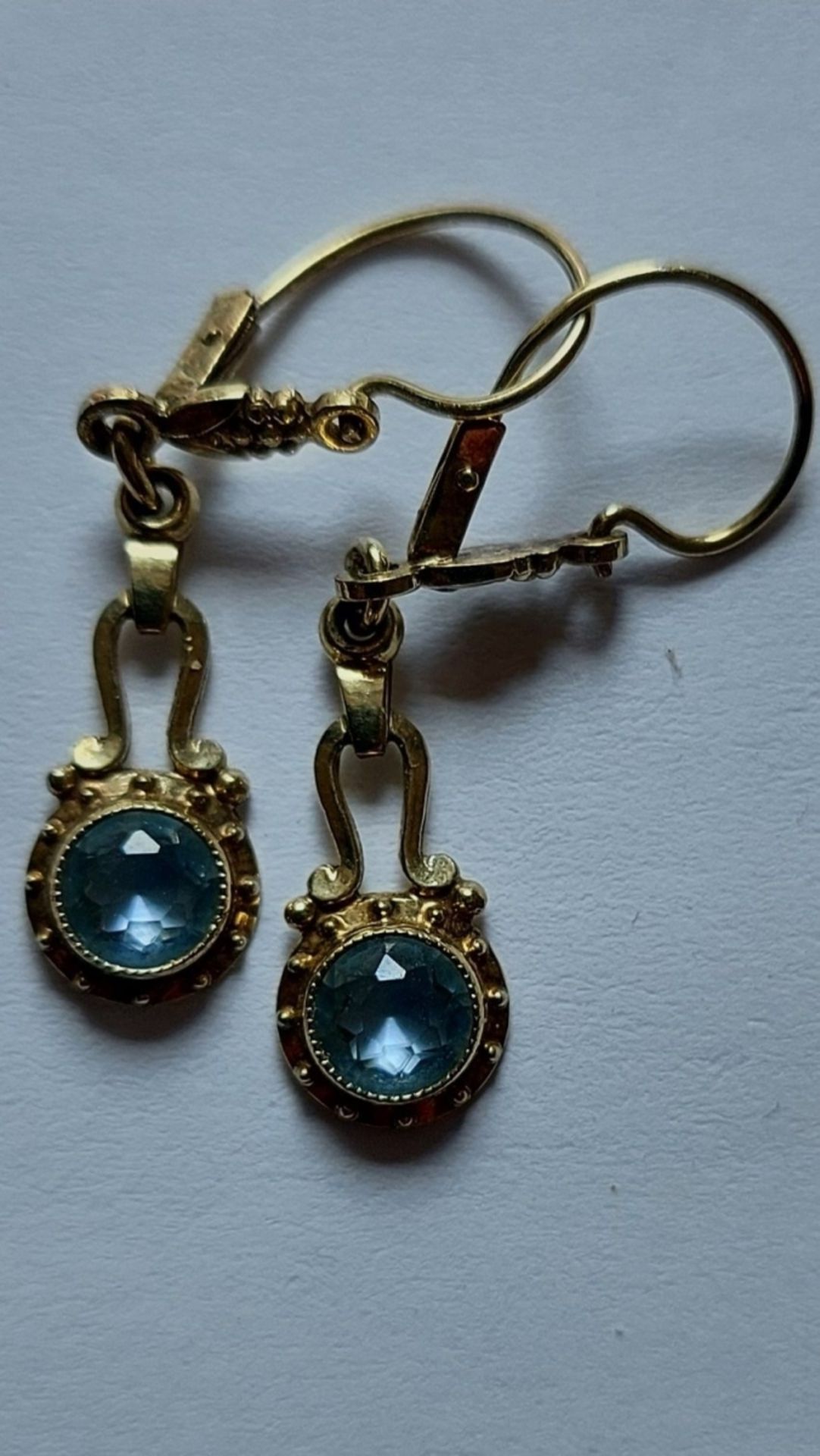Antikschmuck! Zauberhafte Goldohrringe blaue Steine 585er GG ca. 1,5g - Bild 2 aus 6