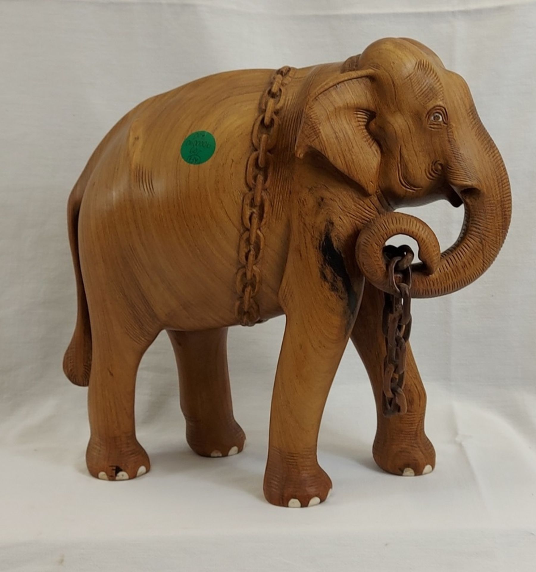Imposanter schwerer XL Holz Elefant mit Kette, Höhe ca. 38cm
