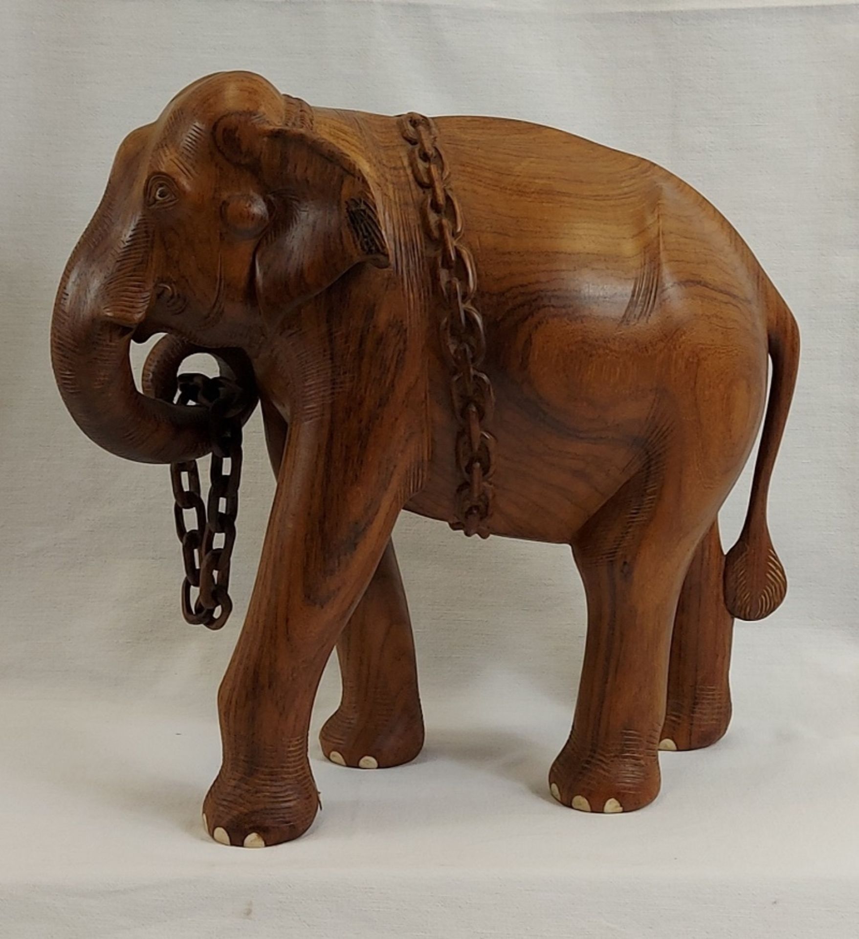 Imposanter schwerer XL Holz Elefant mit Kette, Höhe ca. 38cm - Bild 10 aus 16