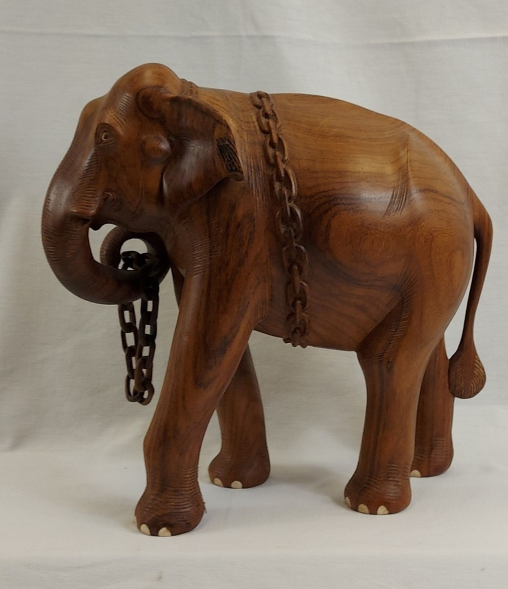 Imposanter schwerer XL Holz Elefant mit Kette, Höhe ca. 38cm - Bild 12 aus 16