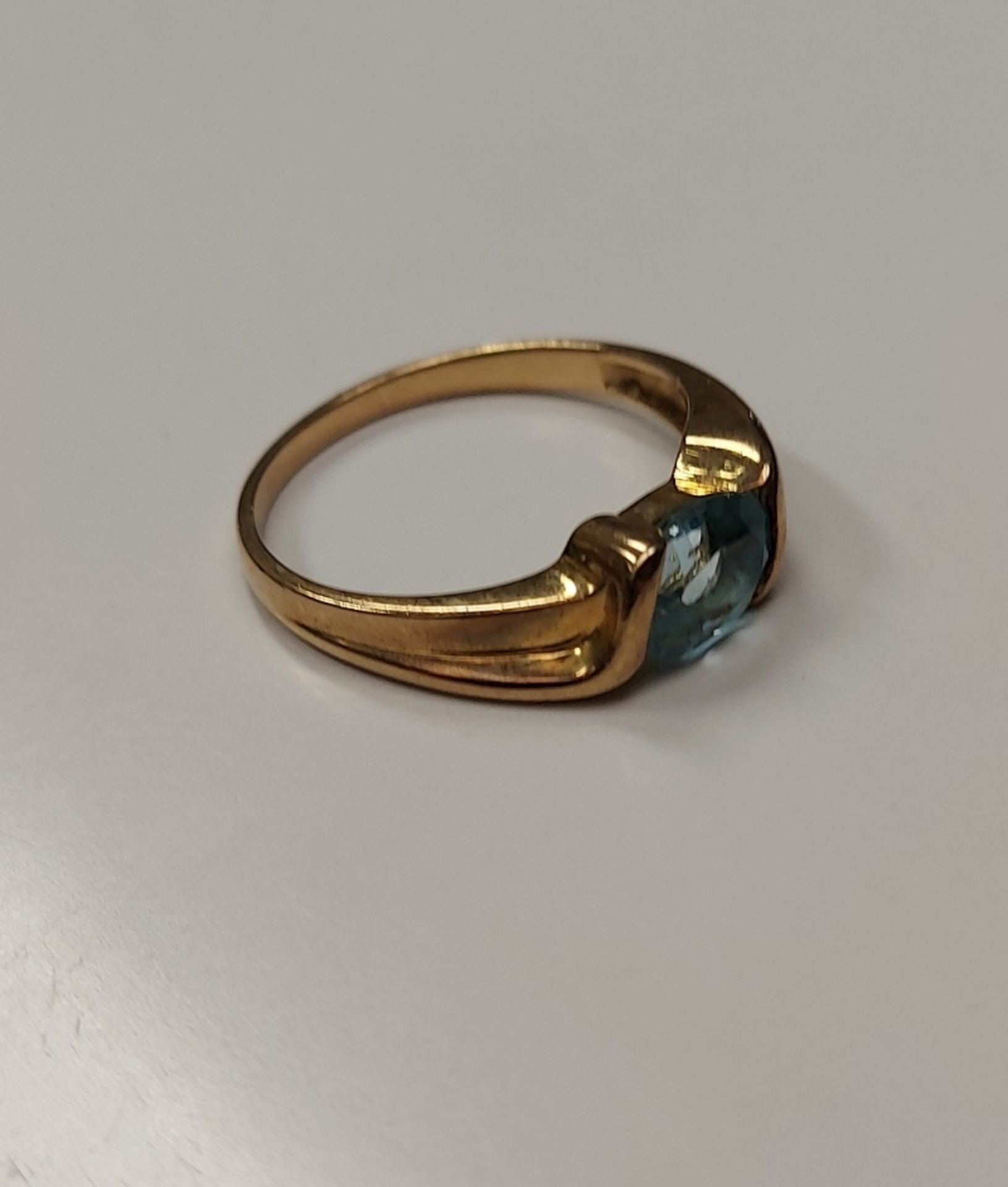 Großer Goldring Gr. 60 DAU Damenring mit schönem blauen Stein ca. 3g