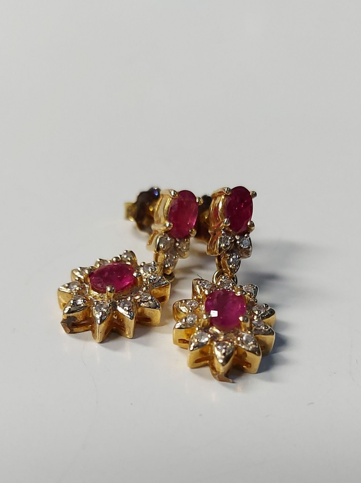 Goldener Ohrstecker 585 GG 14k Rubine + Diamanten ca. 5,6g - Bild 3 aus 6