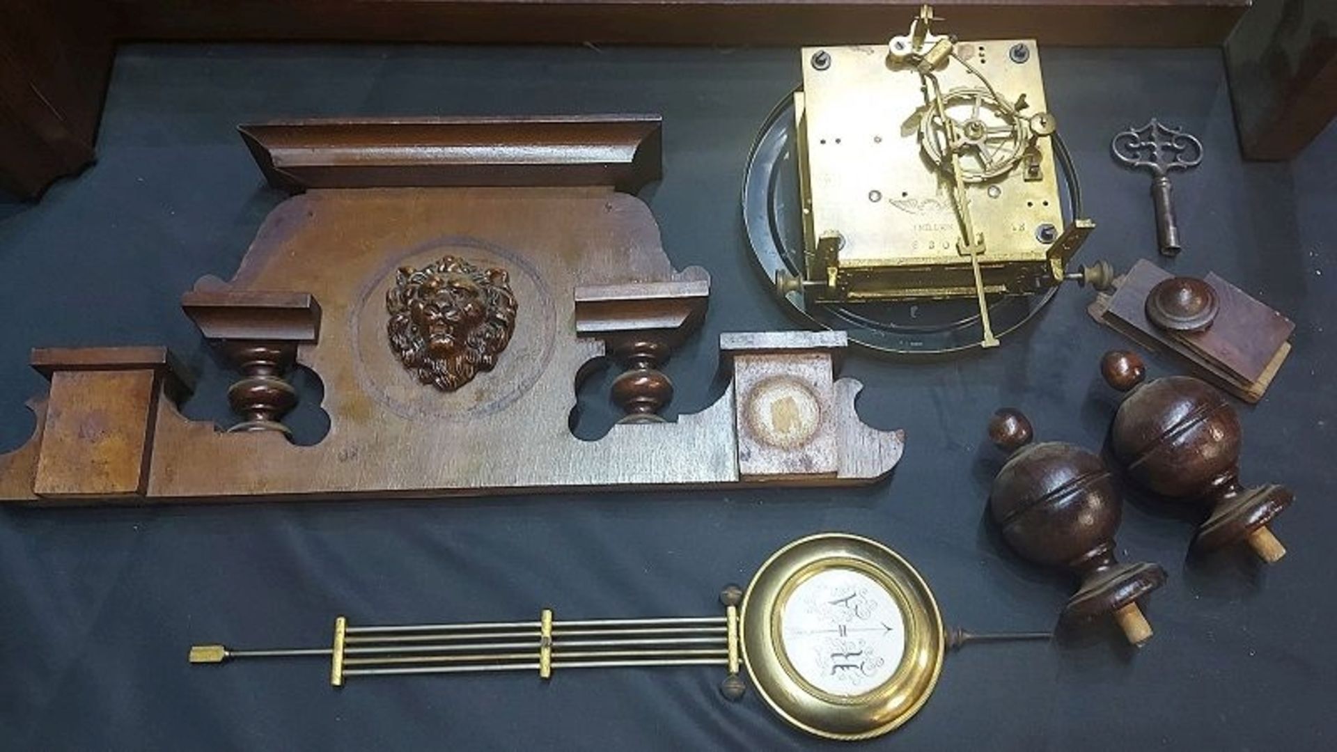 Für den Tierschutzverein Gifhorn: Sensationelle antike Wanduhr Regulator von C. Pardölk Salzwedel - Bild 5 aus 10