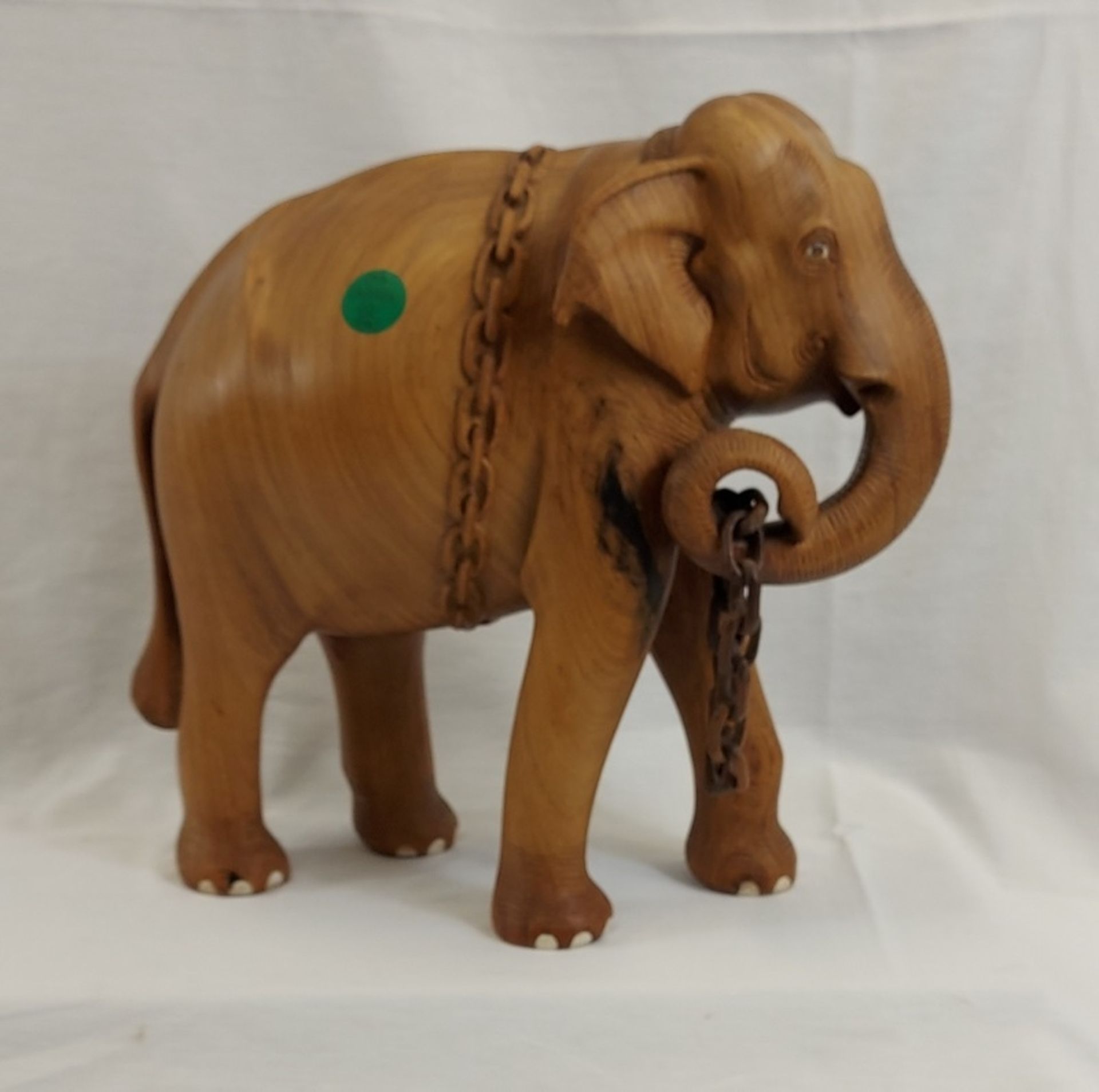 Imposanter schwerer XL Holz Elefant mit Kette, Höhe ca. 38cm - Bild 7 aus 16