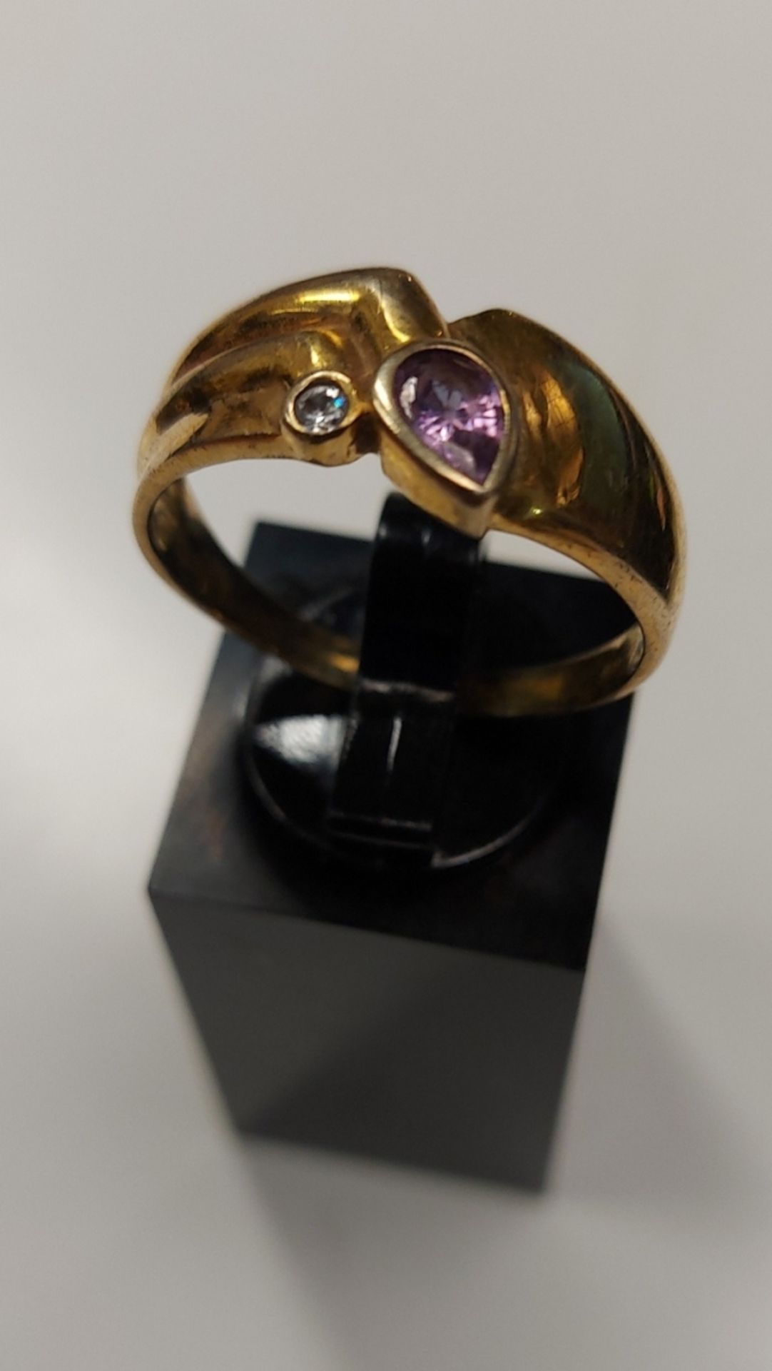 Hübscher Damenring 333 GG mit Amethyst ca. 2,7gr, Gr. 65 - Bild 2 aus 5