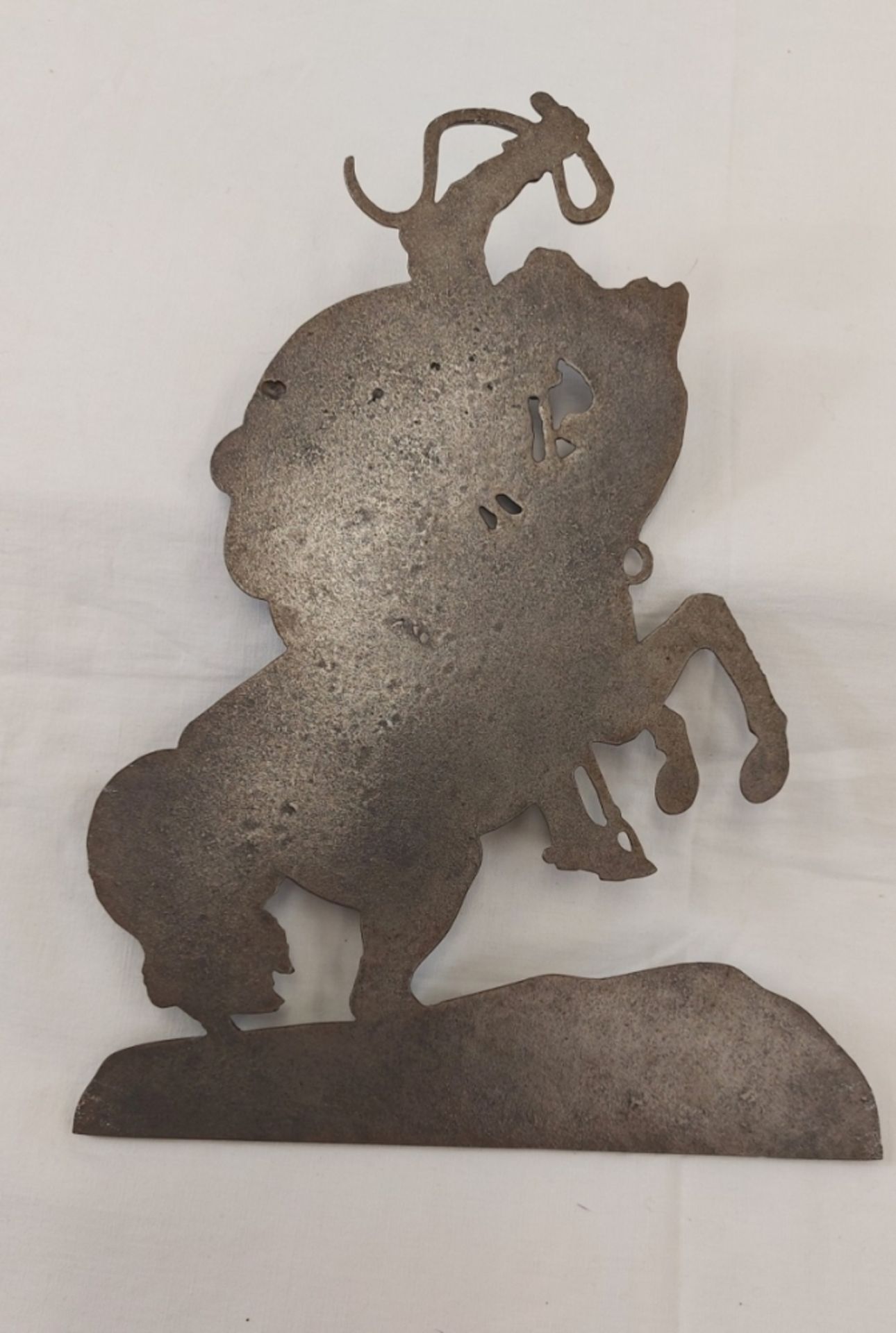 Bronzerelief "Reiter" ca. 1.700g - Bild 3 aus 4